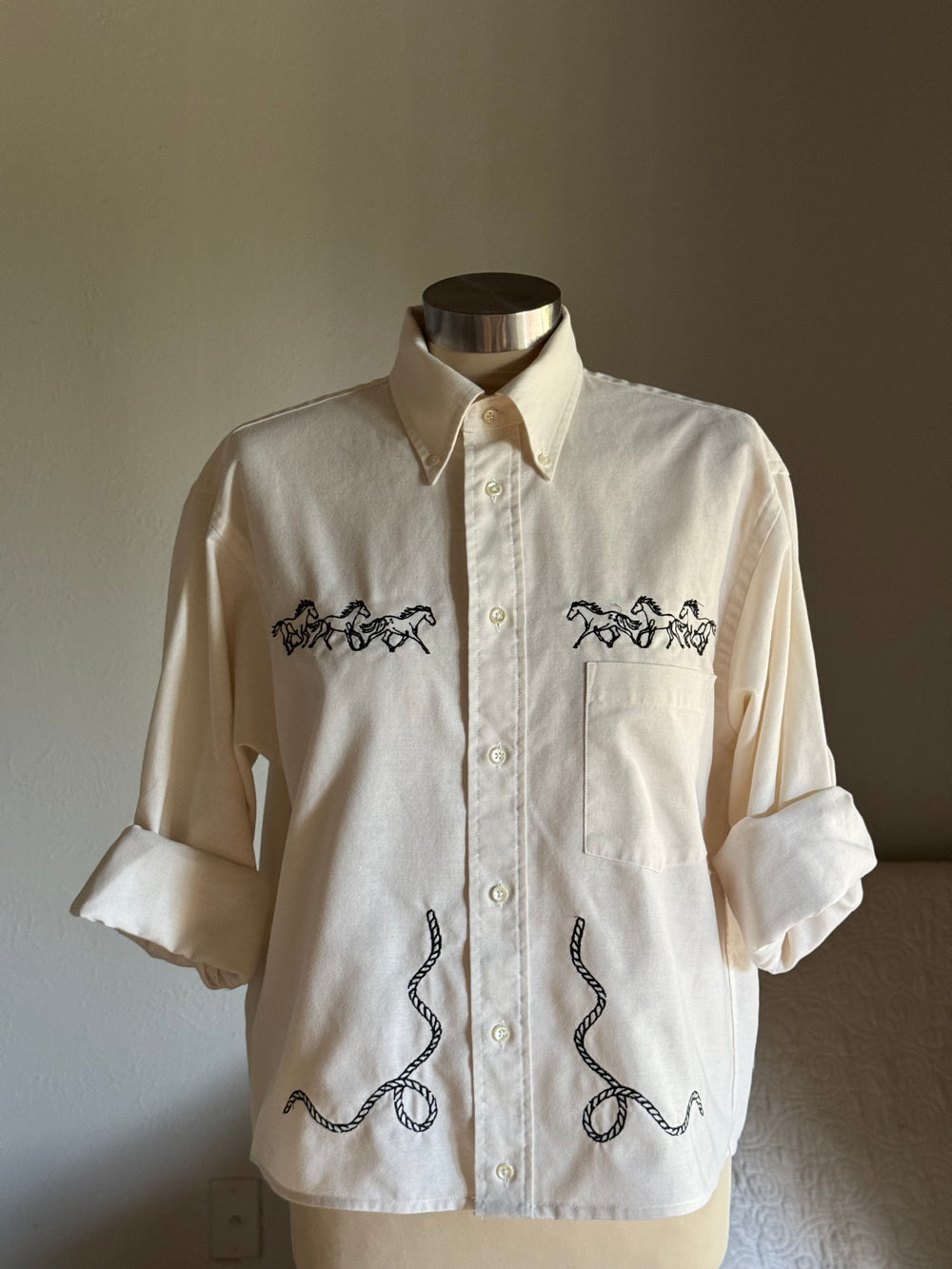 Lawrence Handcrafted Cropped Cotton Button Down Long Sleeve In Vanilla