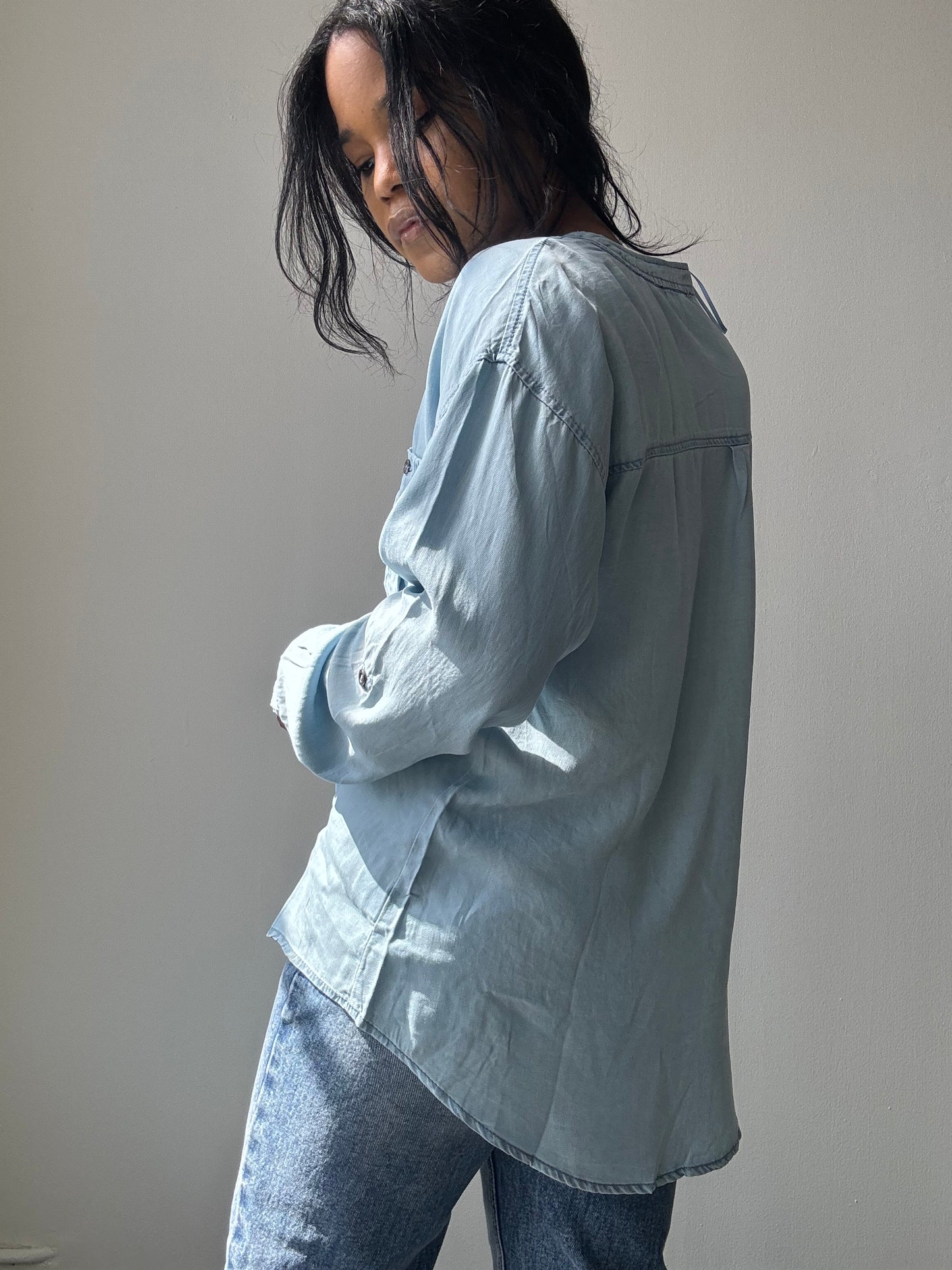 Clark Tencel Utility Button Down Shirt In Light Denim