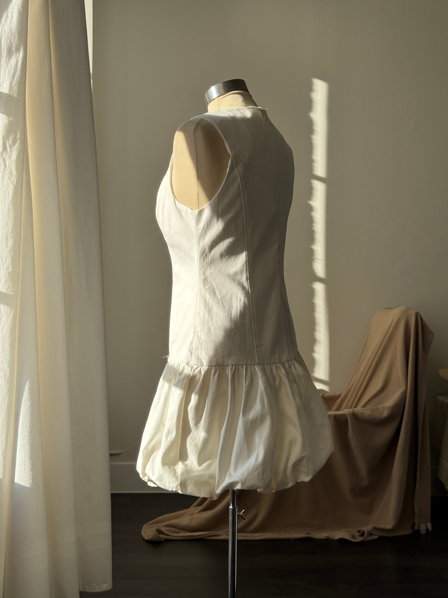 Kinley Cotton Bubble Mini Dress In Cloud White￼