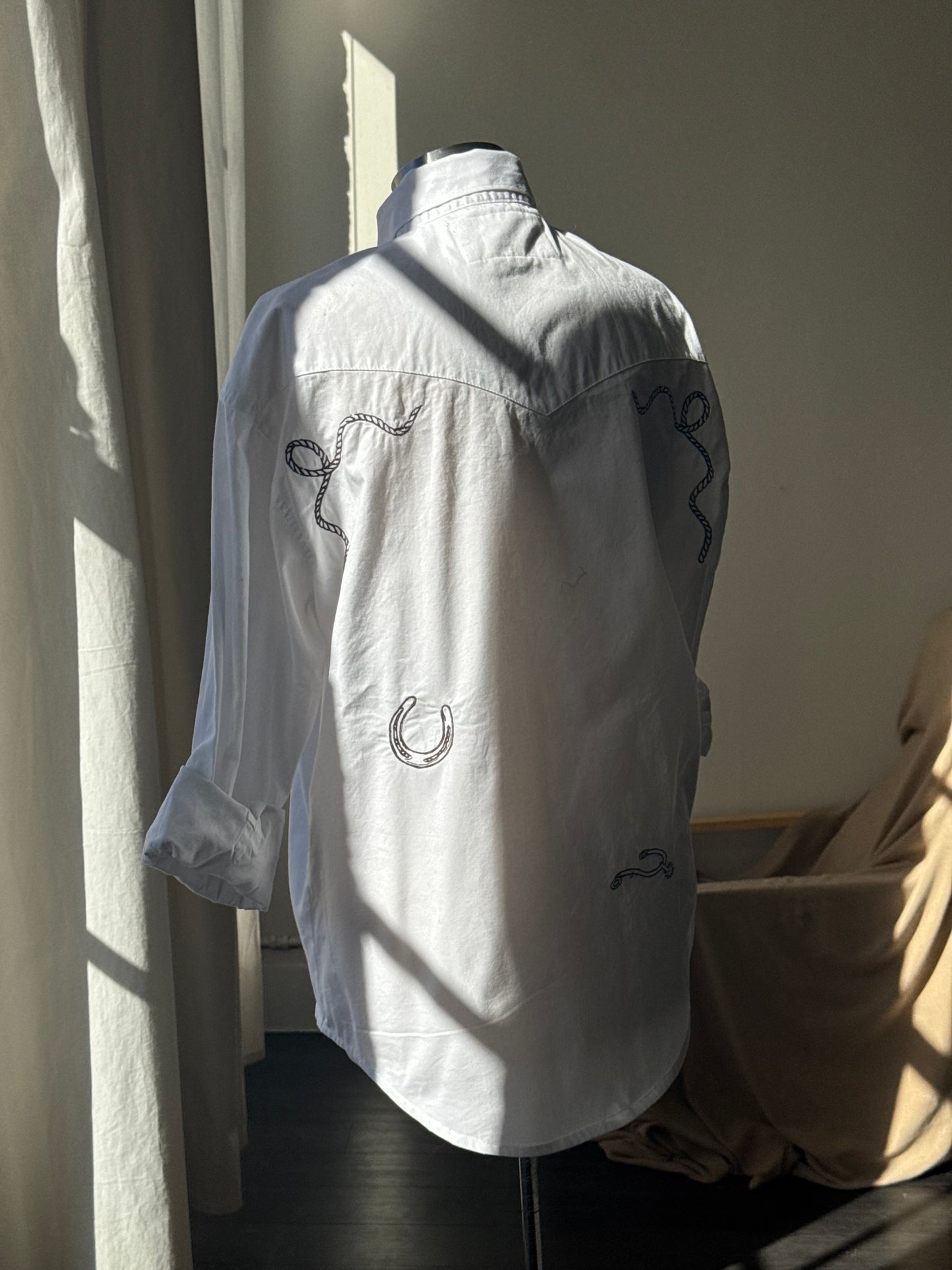 Jaxson Handcrafted Embroidered Button Down In Western Cut