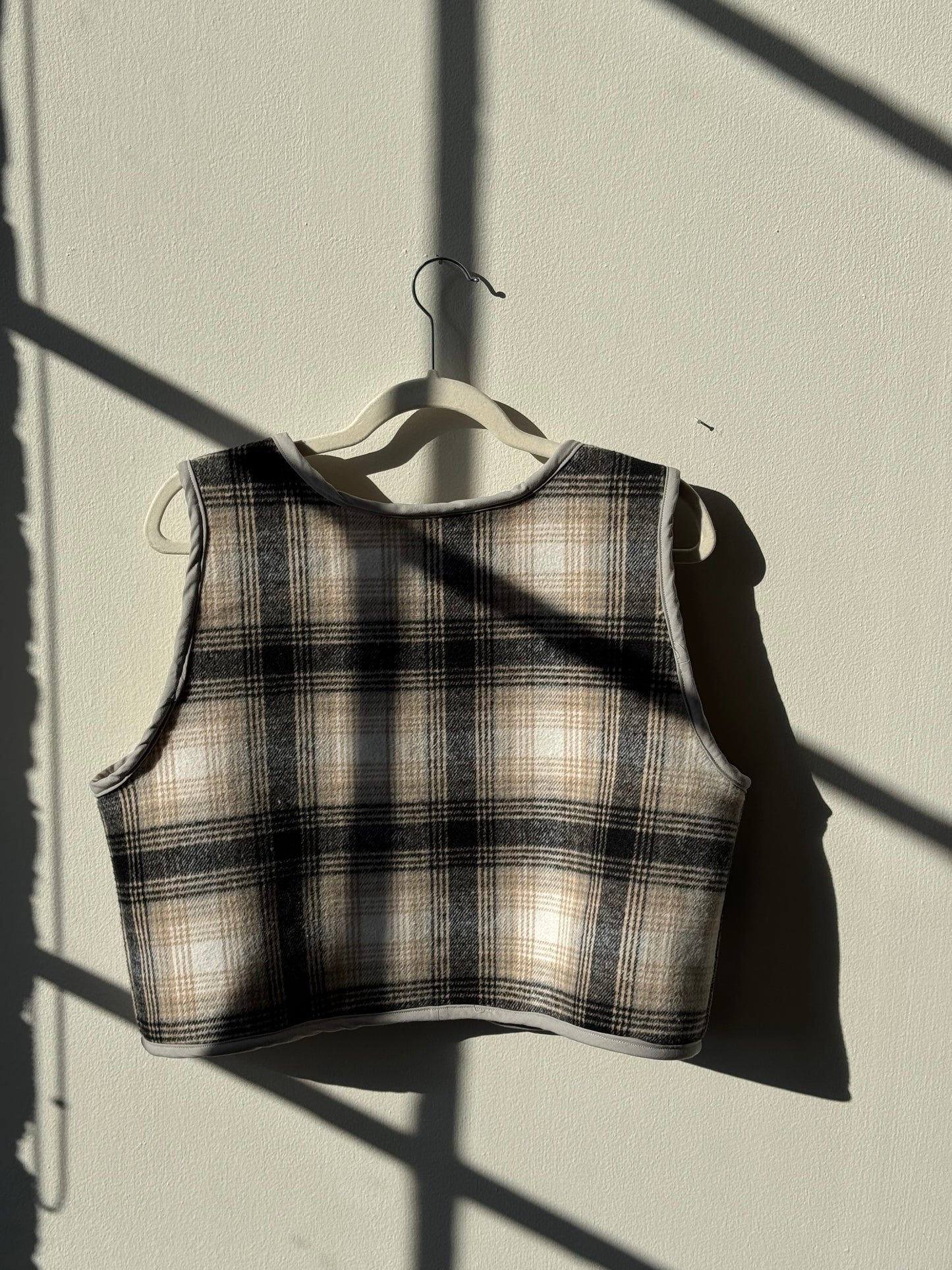 The Whiskey 90s Style Sherpa Lined Cotton & Wool Plaid Vest