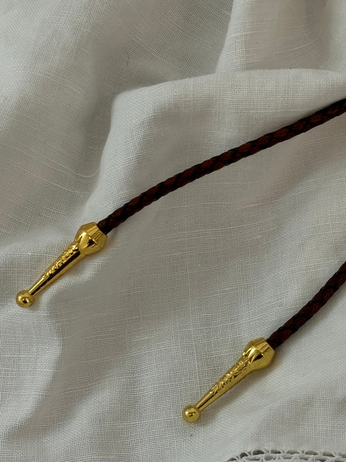 Handcrafted Agate Bolo Tie In Texas Snow