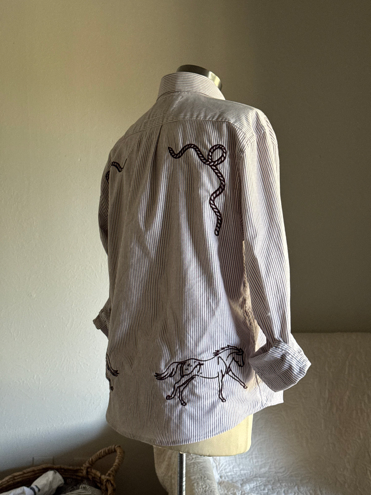 Lawrence Handcrafted Cropped Embroidered Button Down