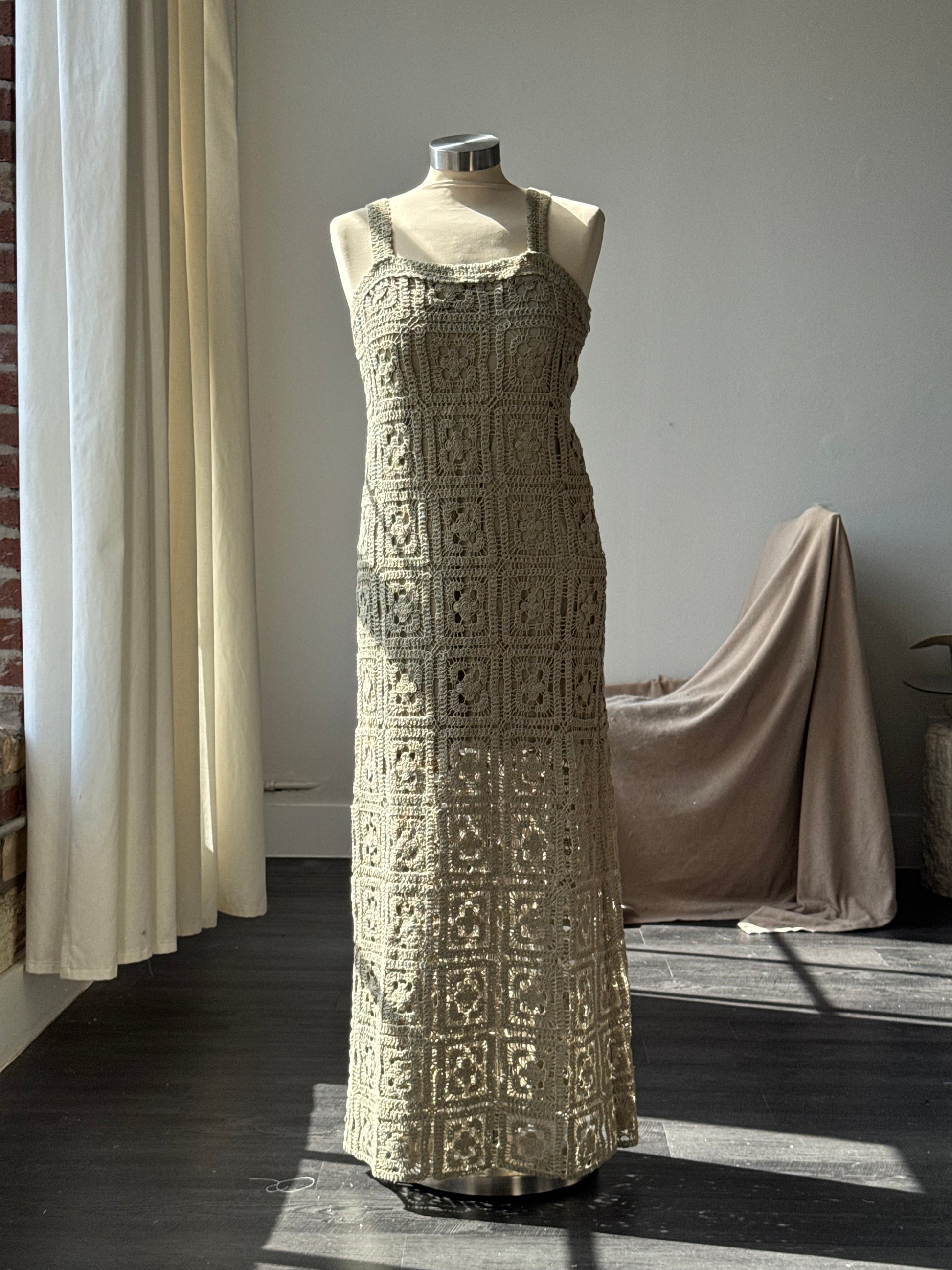 cotton crochet maxi dress 525 America Tori: Cotton Crochet Maxi Dress Cinnamon / M