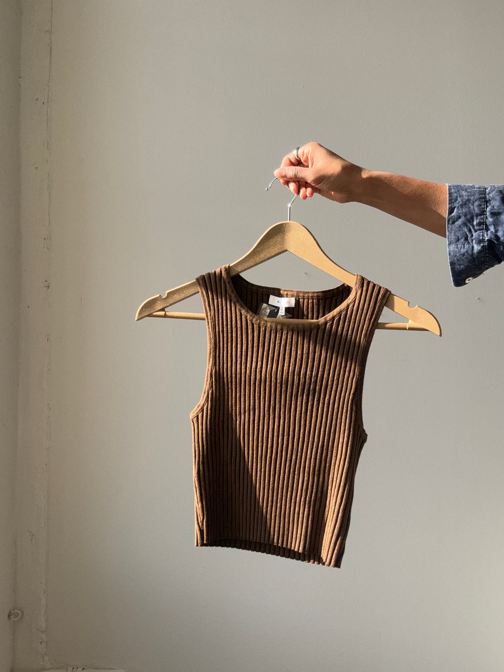 Nancy Cotton Ribbed Tank Top In Chocolate Brown