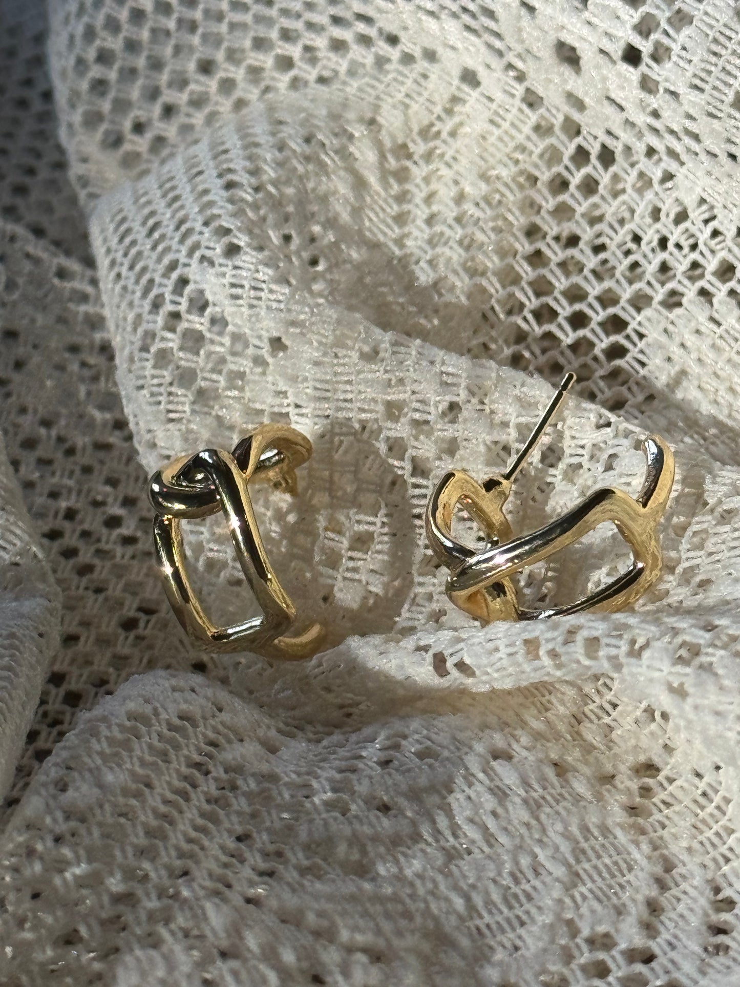 Sonna Double Chain Link Hug Hoop Plated In Gold