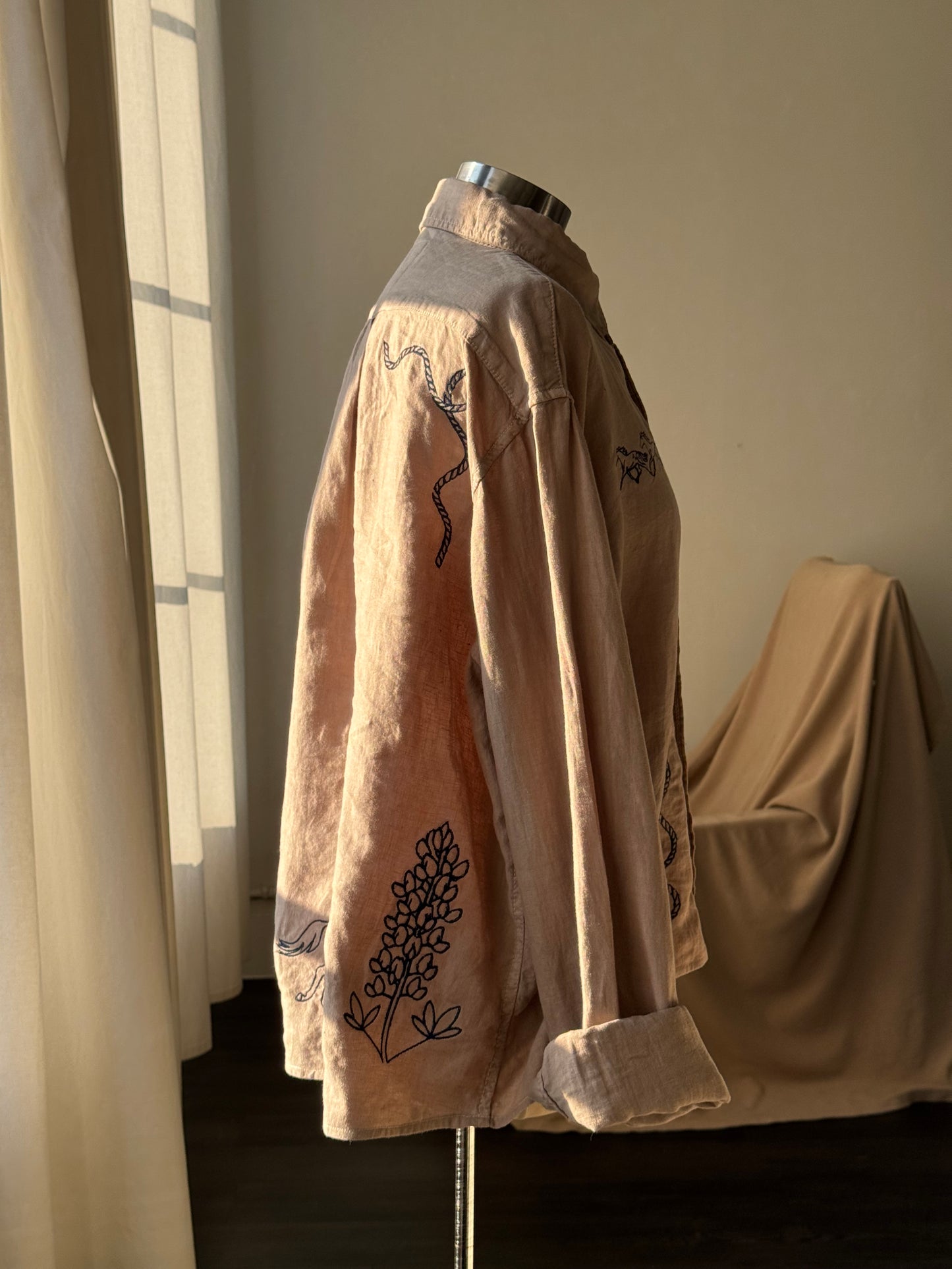 Lawrence Handcrafted Embroidered Cropped Button Down