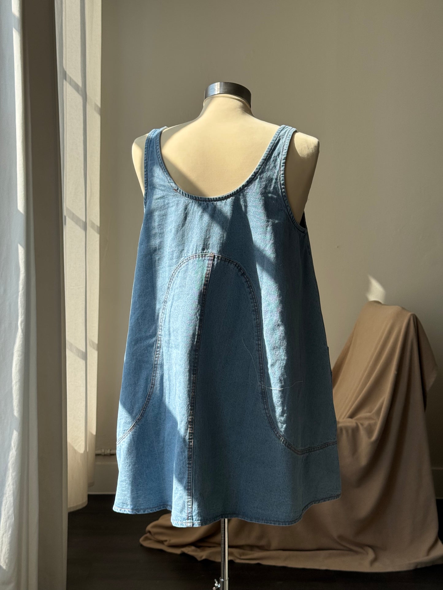 Phoebe 70s Style Pocket Classic Denim Dress