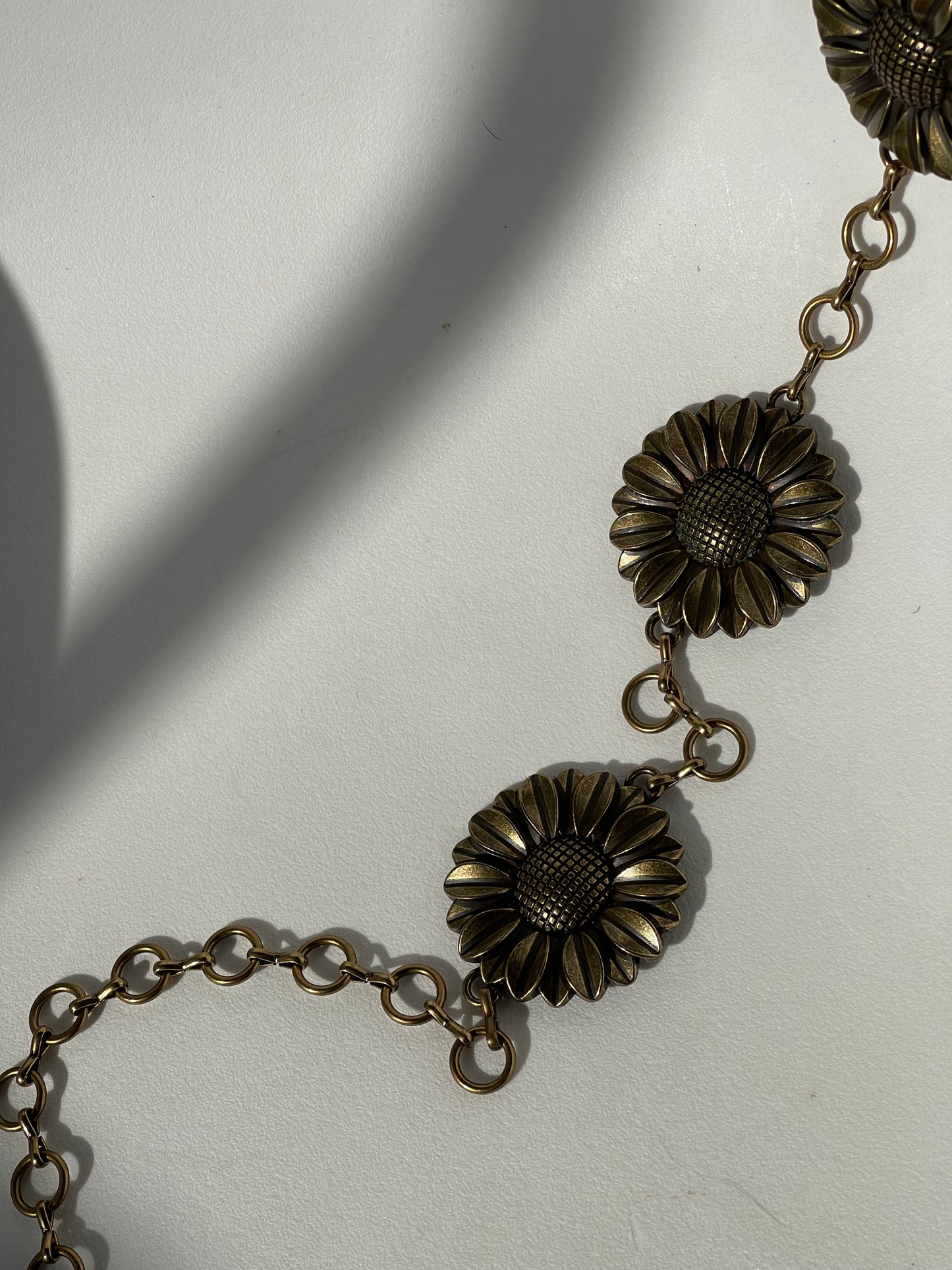 Susan Sunflower Metal Chain Belt In Vintage Gold