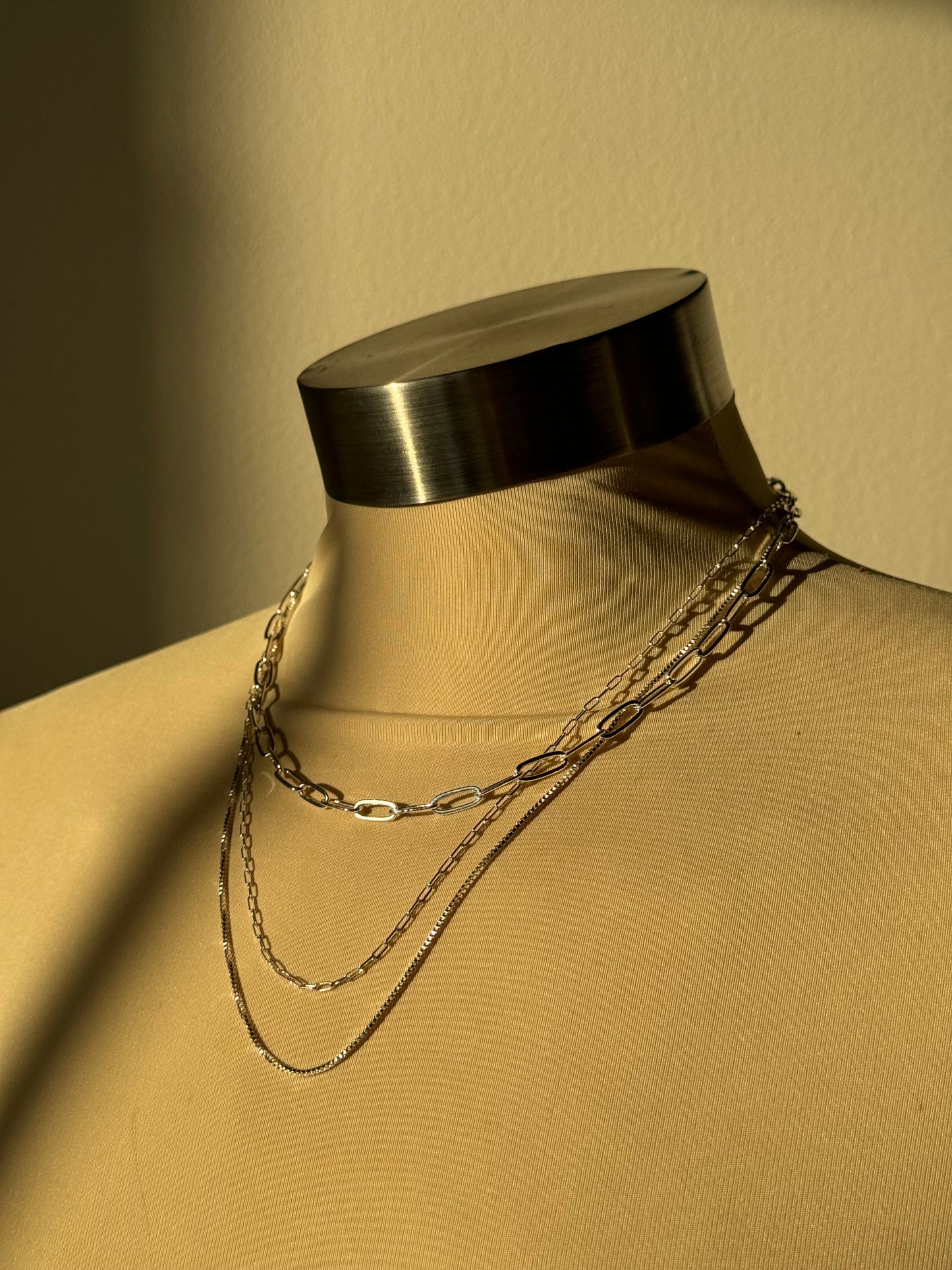 Amber Tri Link Layered Necklace In Silver