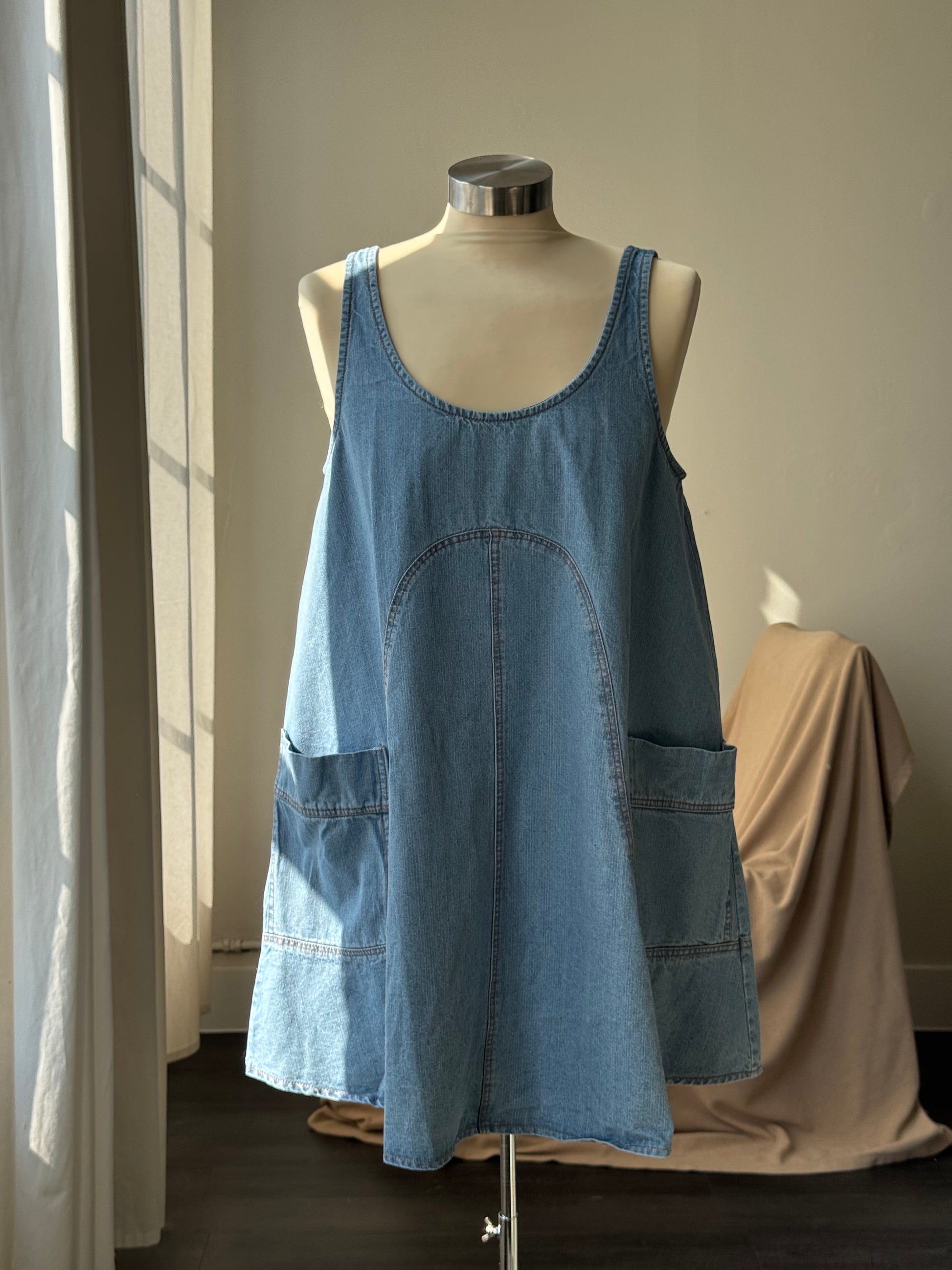 Phoebe 70s Style Pocket Classic Denim Dress - S Phoebe 70s Style Pocket Classic Denim Dress - S