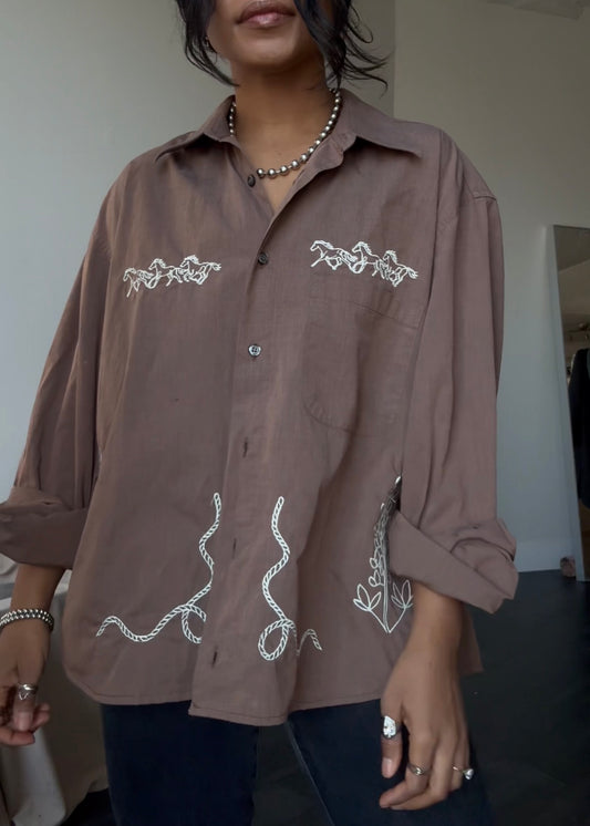 Lawrence Handcrafted Cropped Cotton Button Down Long Sleeve In Mocha