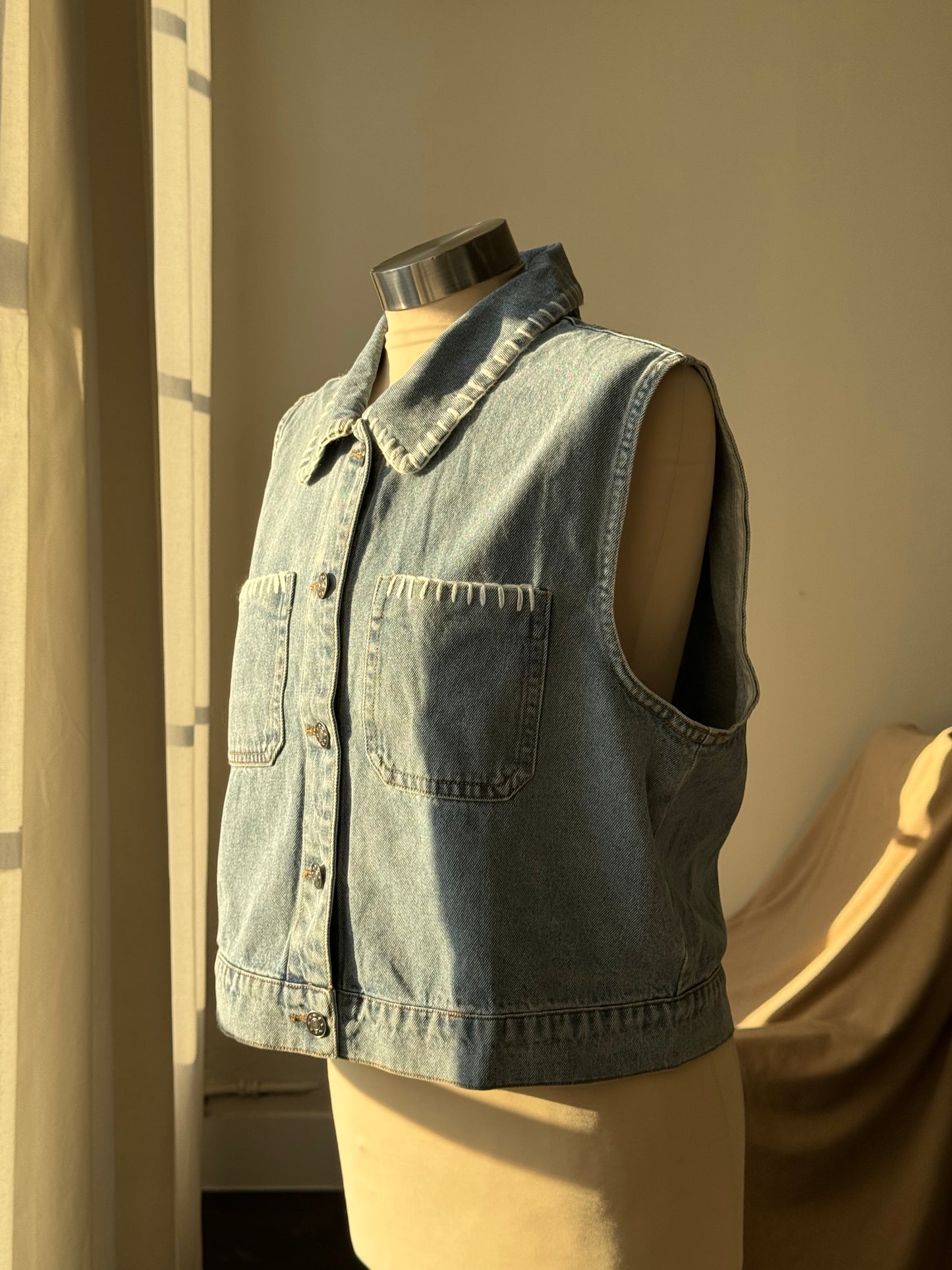 Denise Classic Blanket Stitch Cropped Denim Vest￼