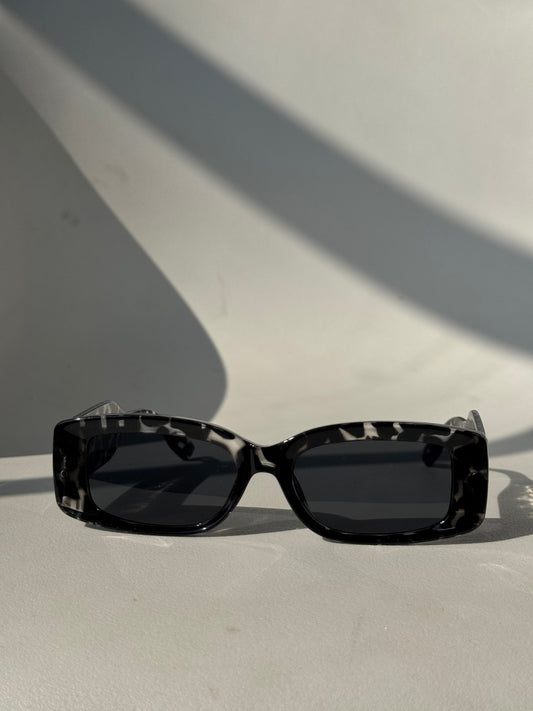 Shasta Square Double Stud Sunglasses In White Tortoise
