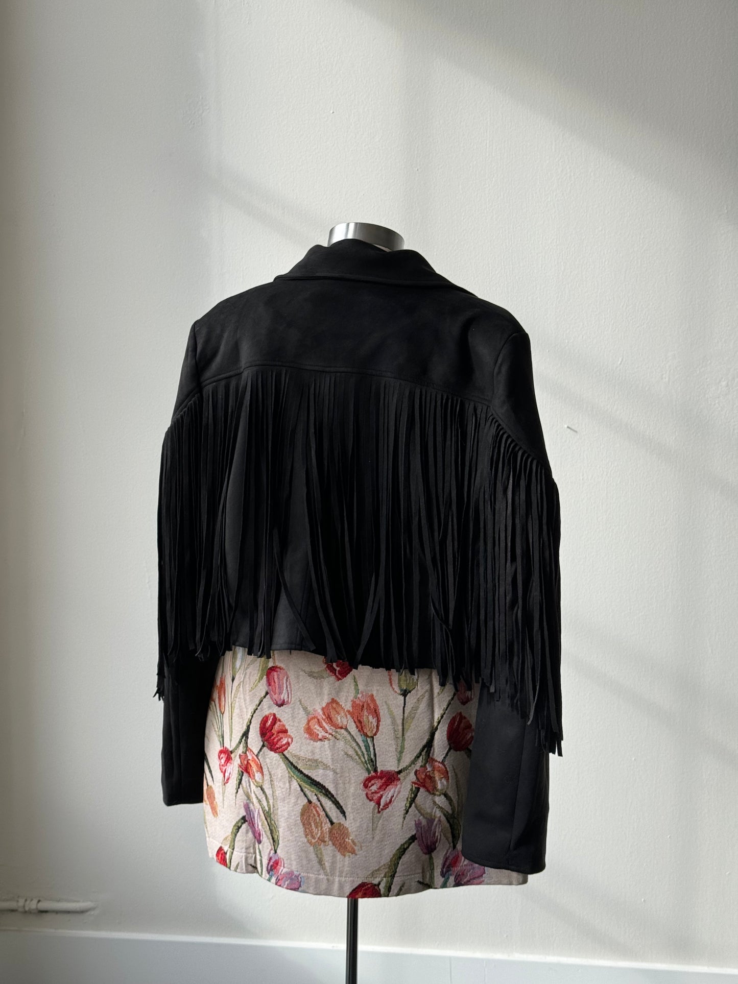 Pattie Classic Cropped Fringe Jacket In Black