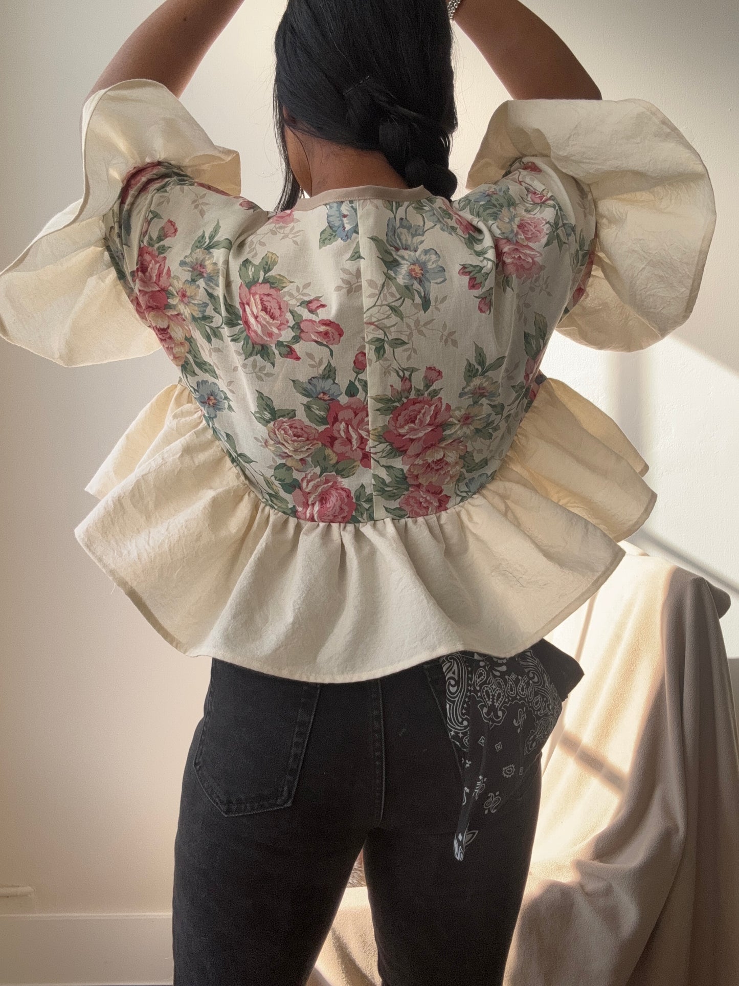 Joycie Vintage Cotton Handcrafted Ruffle Top In Roses