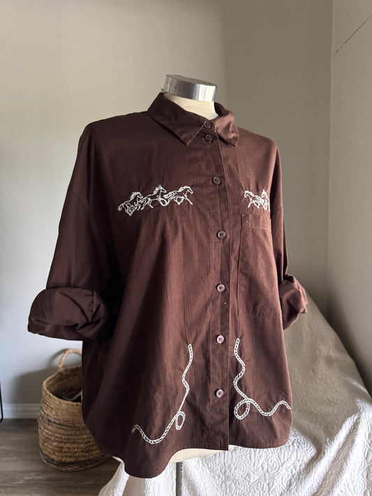 Lawrence Handcrafted Cropped Cotton Button Down Long Sleeve In Chocolate