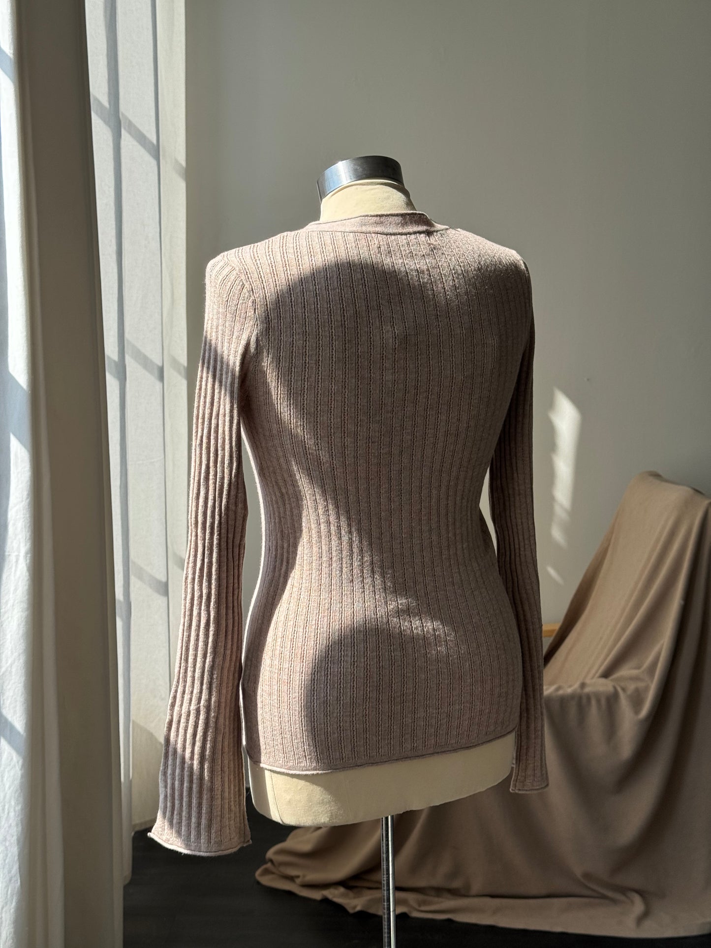 Kimberly 90s Style Classic Fitted Button Down Sweater In Taupe￼