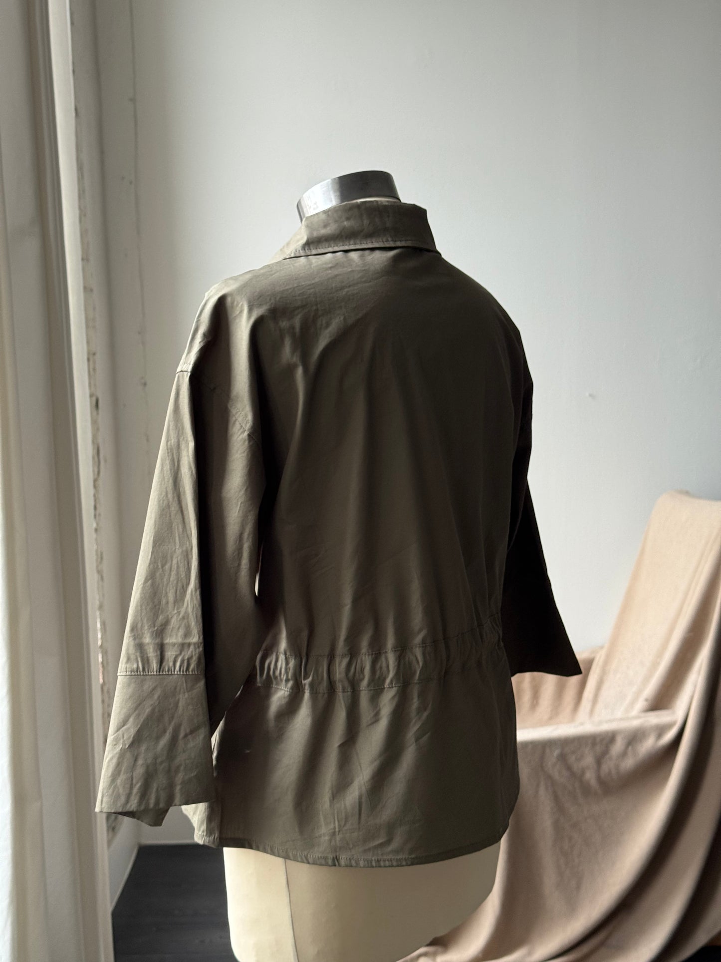 Robin Cotton 3/4 Sleeve Tie Front Top In Forest