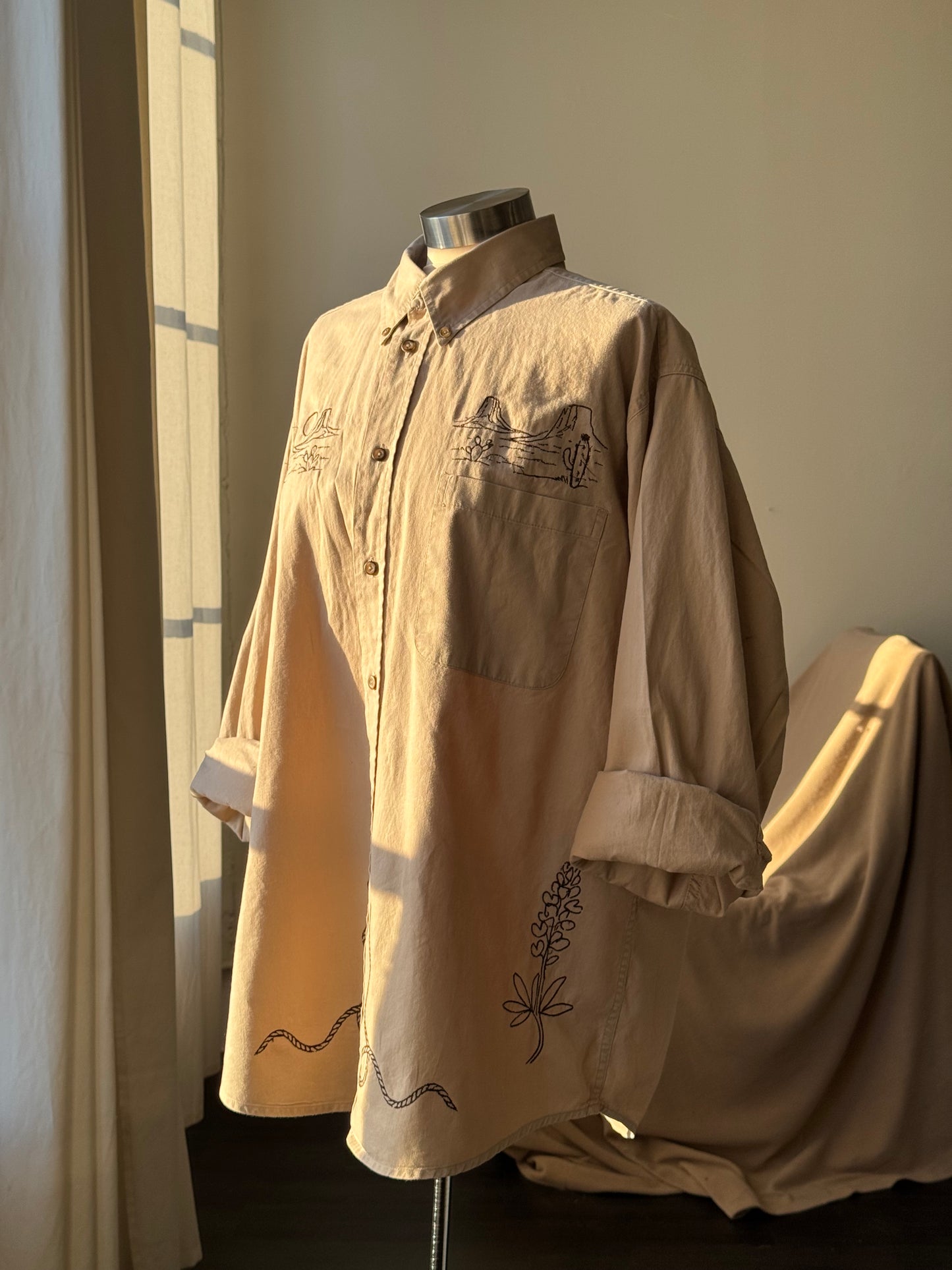 Jaxson Handcrafted Embroidered Button Down In Brown Sugar
