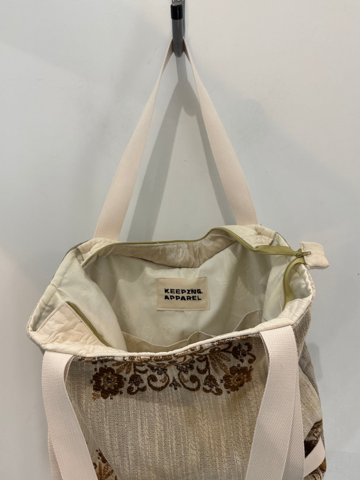 Magnus Vintage Handcrafted Tote Hat Holder Bag The 2nd