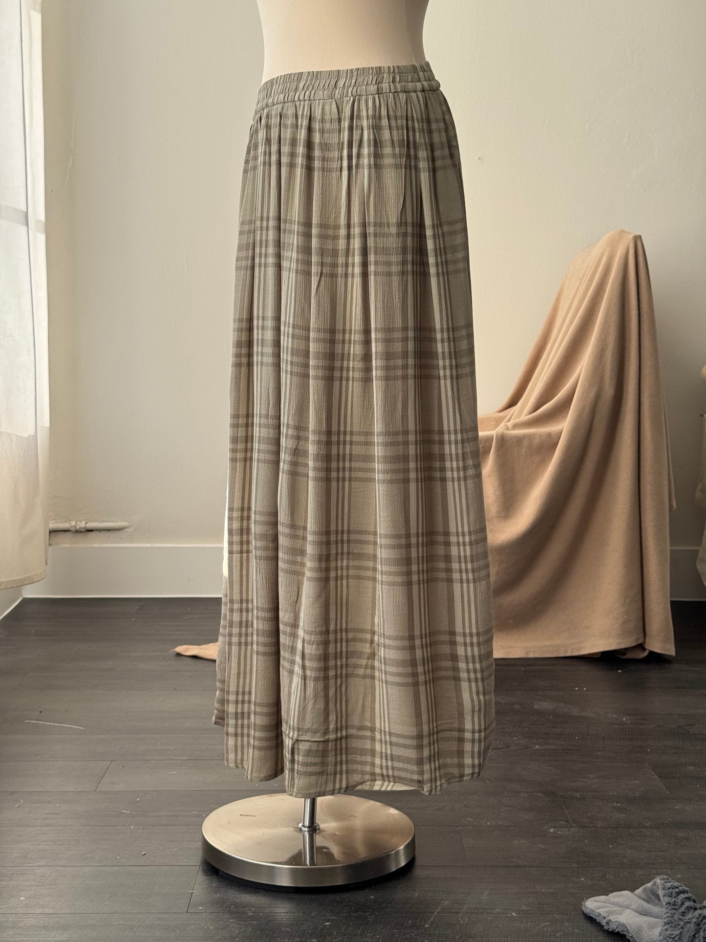 Mary Classic Plaid Maxi Skirt In Avocado￼