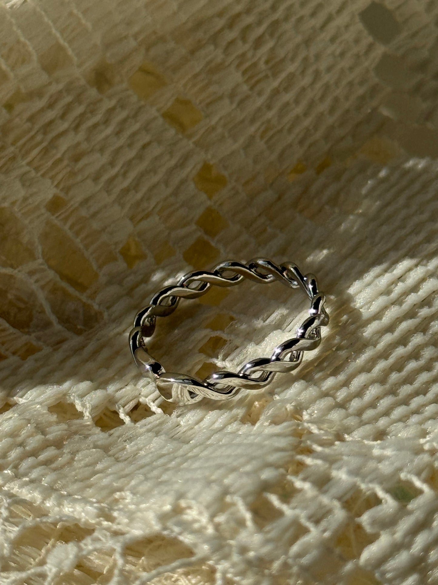 Kayla Classic Flat Twist Band Ring In Silver