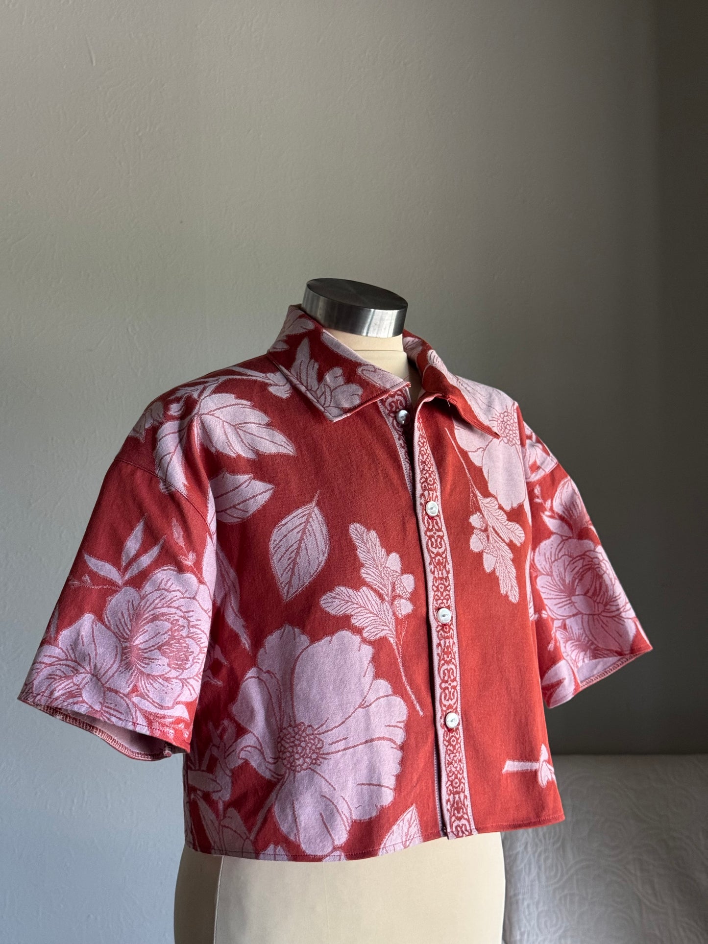Judy Handcrafted Vintage Cropped Button Down In Cinnamon￼