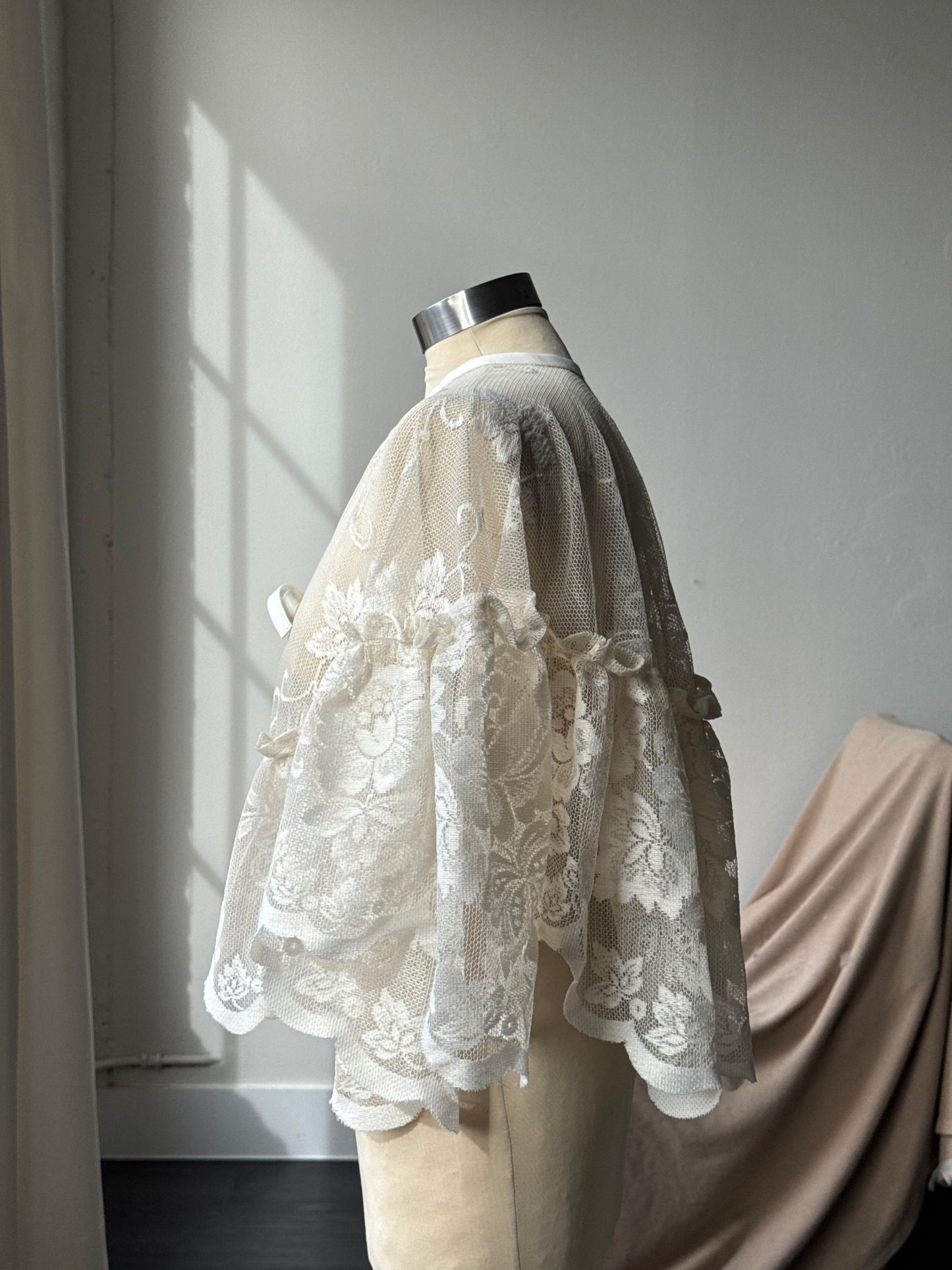 Jernigan Handcrafted Vintage Lace Cape In Butter