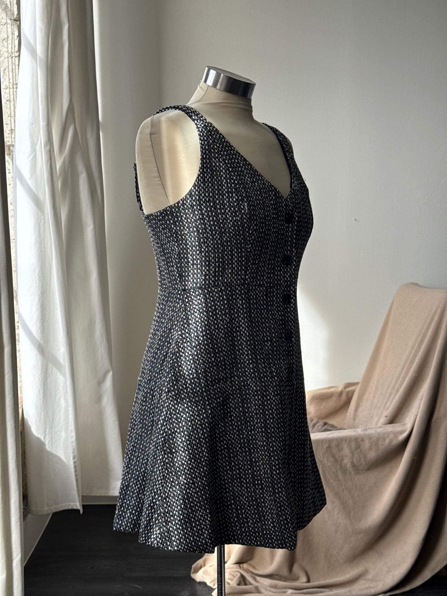 Braxton Classic Tweed 90s Style V Neck Mini Dress In Black