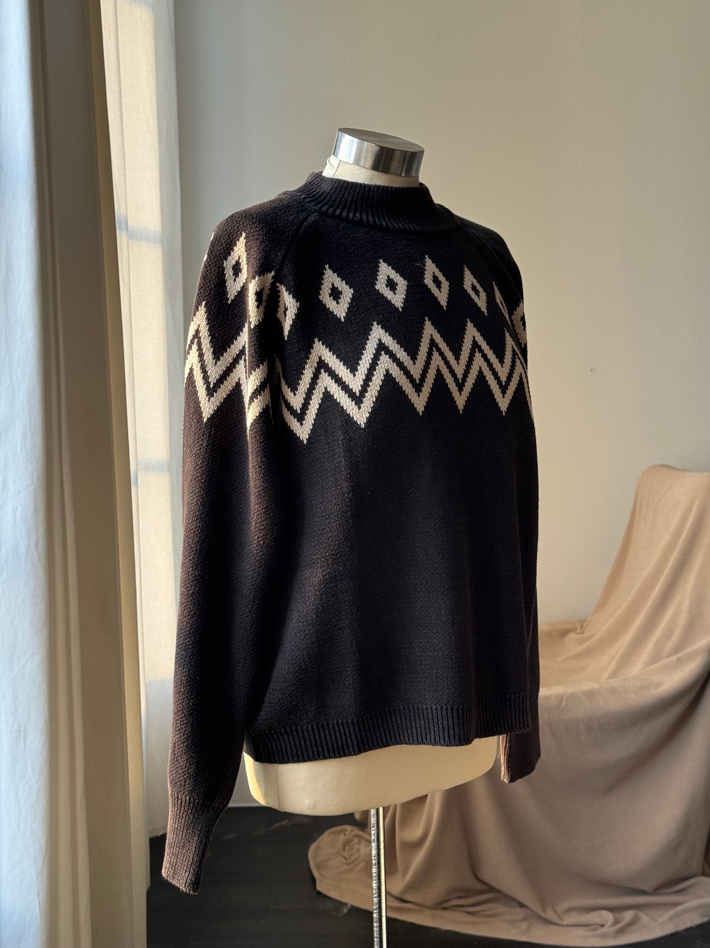 Willie 70s Style Cotton Pullover Sweater In Vintage Black