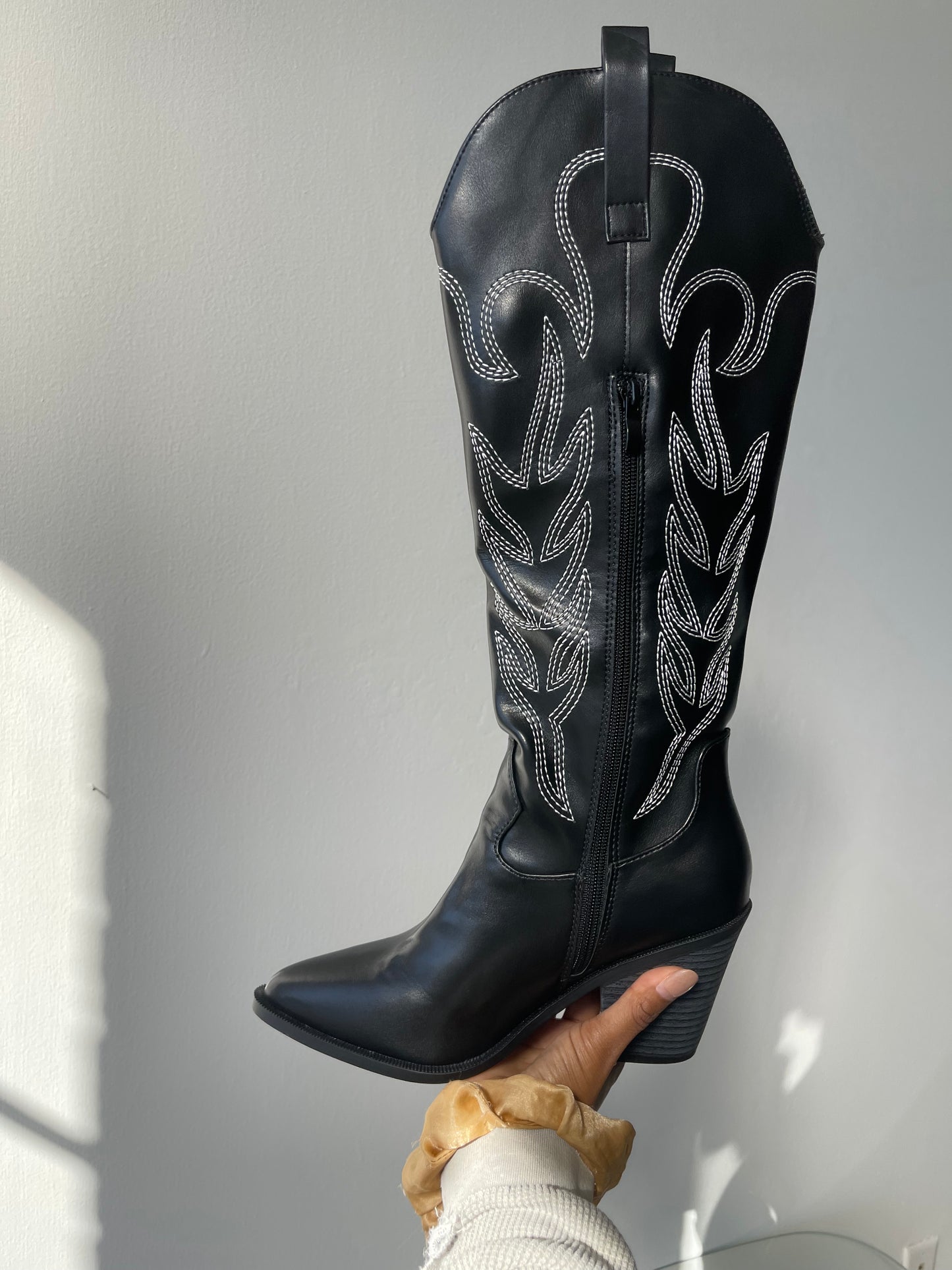 Delton High Shaft Classic Cowboy Boot In Black