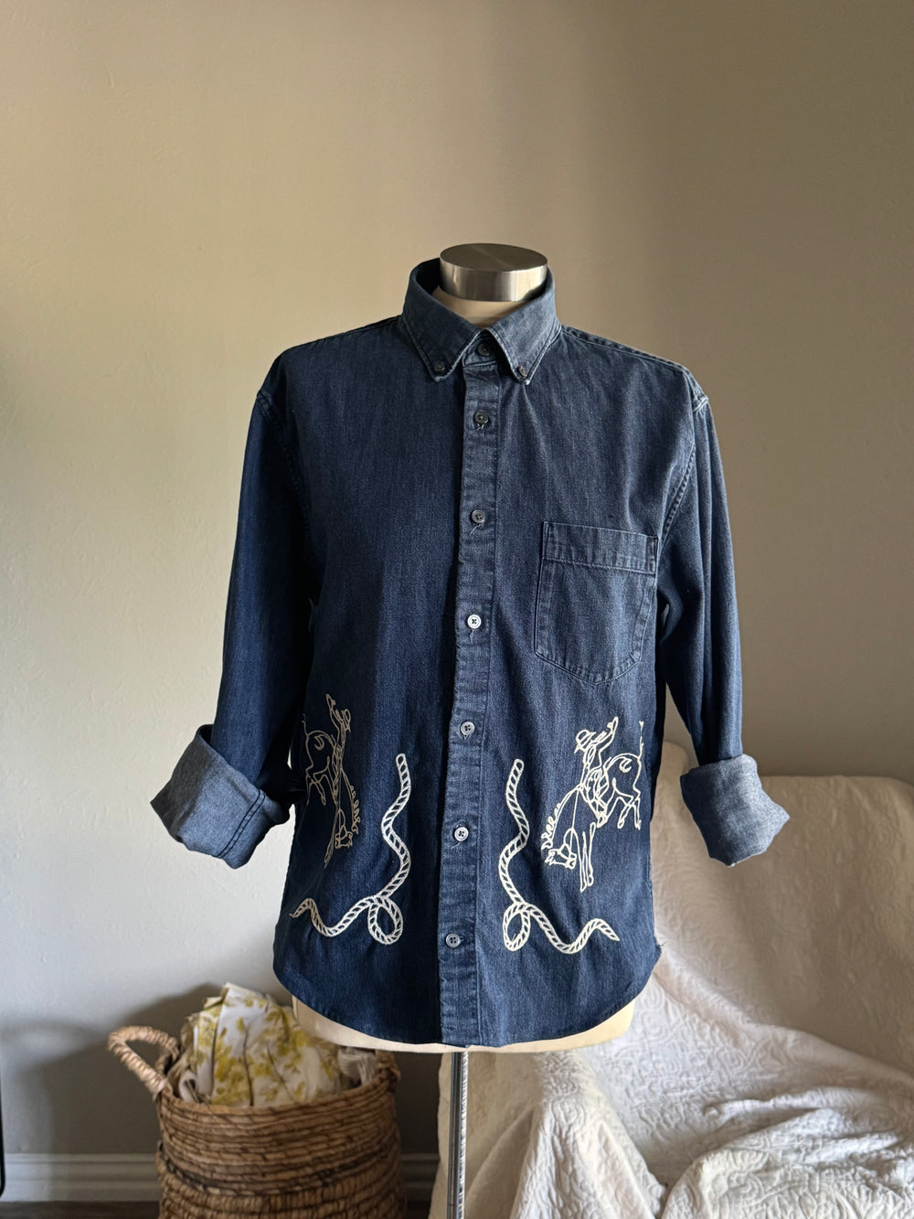 Lawrence Handcrafted Embroidered Cropped Button Down