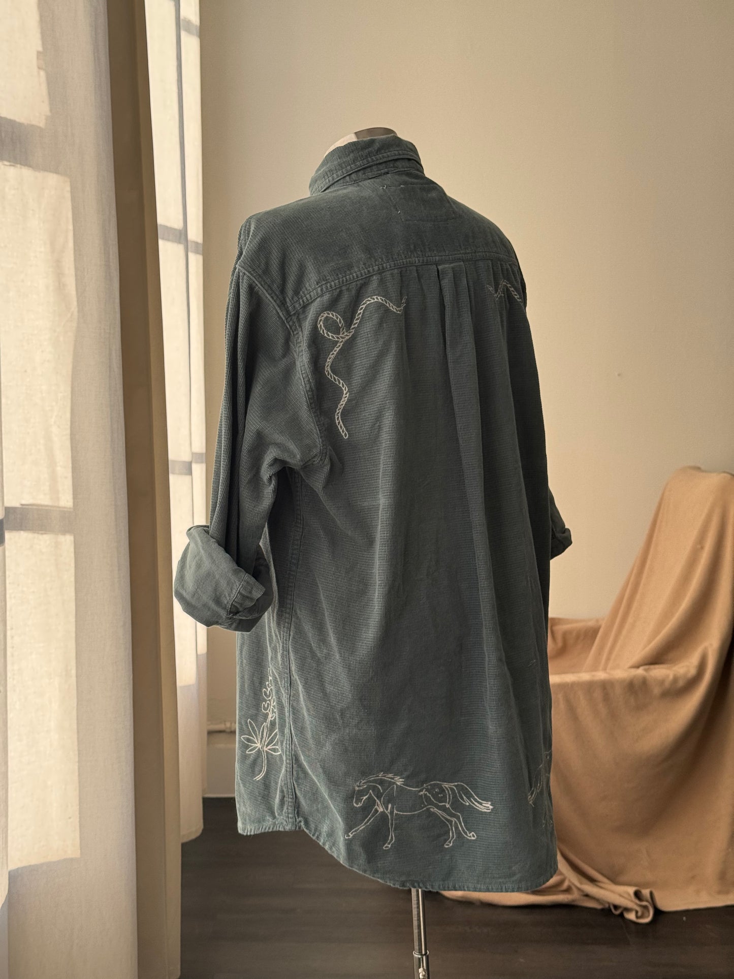 Jaxson Handcrafted Embroidered Rodeo Workwear Shacket In Forest Moss