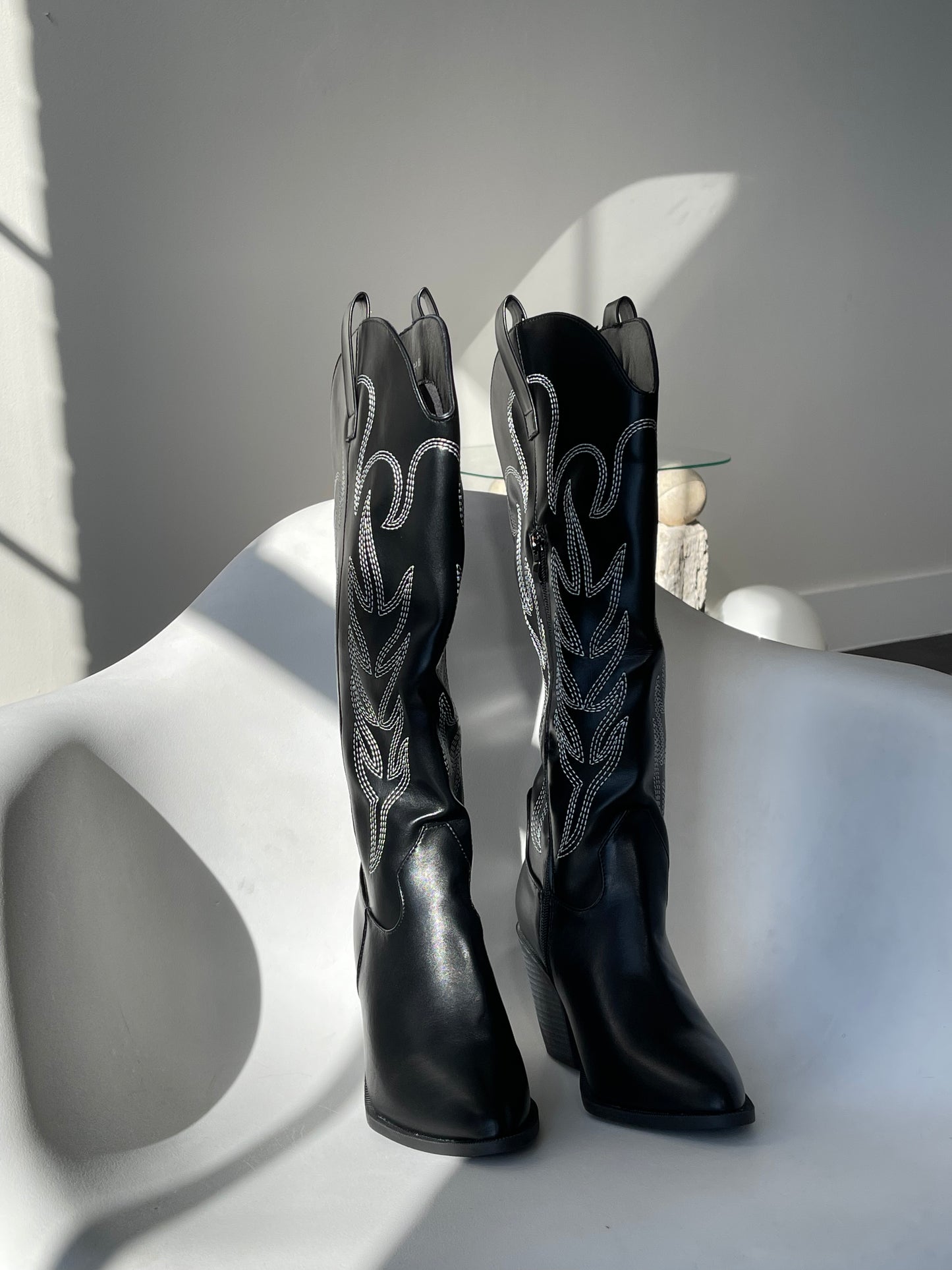 Delton High Shaft Classic Cowboy Boot In Black