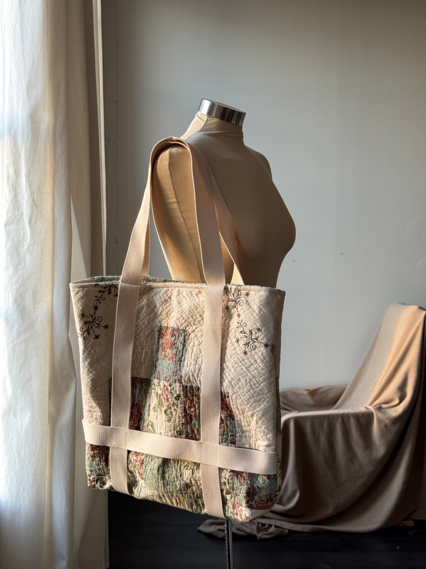 Magnus Quilted Handcrafted Cotton Tote Hat Holder Bag 2nd