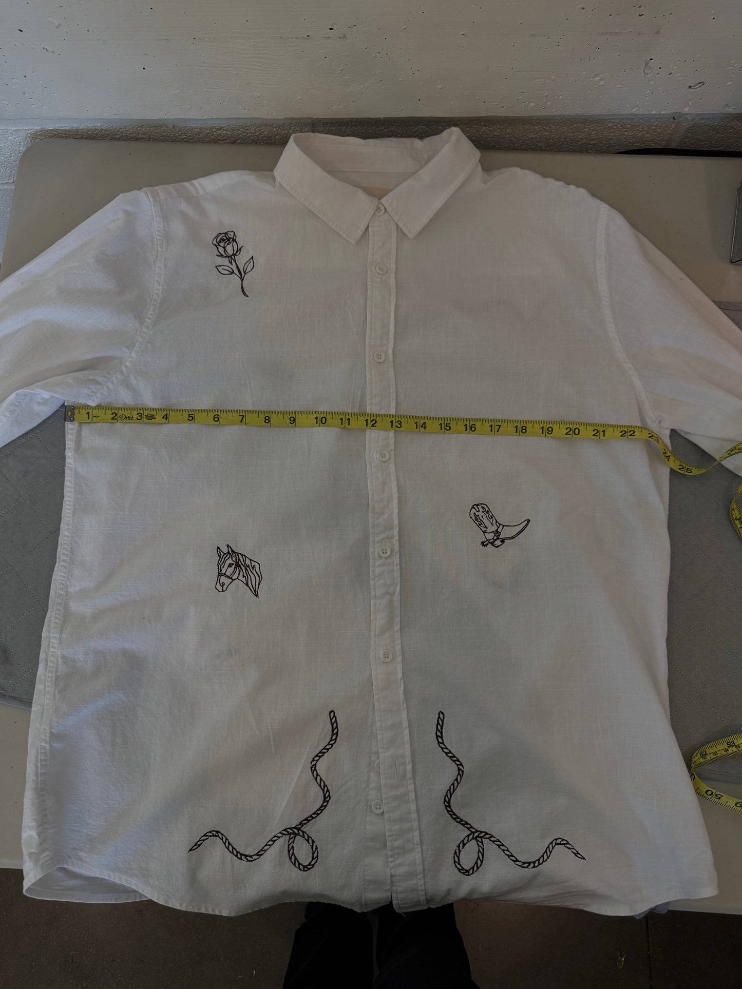 Jaxson Handcrafted Embroidered Button Down In White