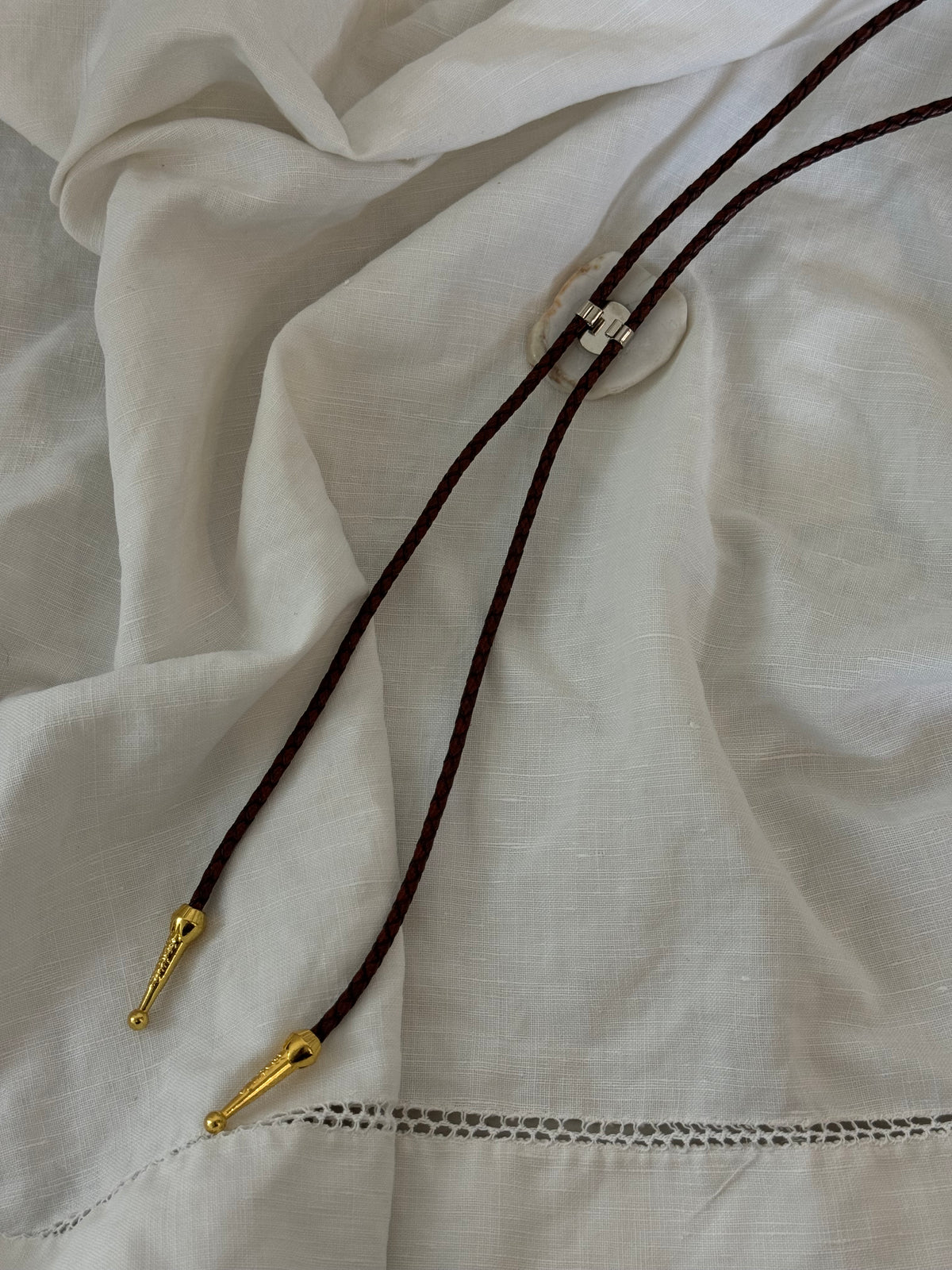 Handcrafted Agate Bolo Tie In Texas Snow