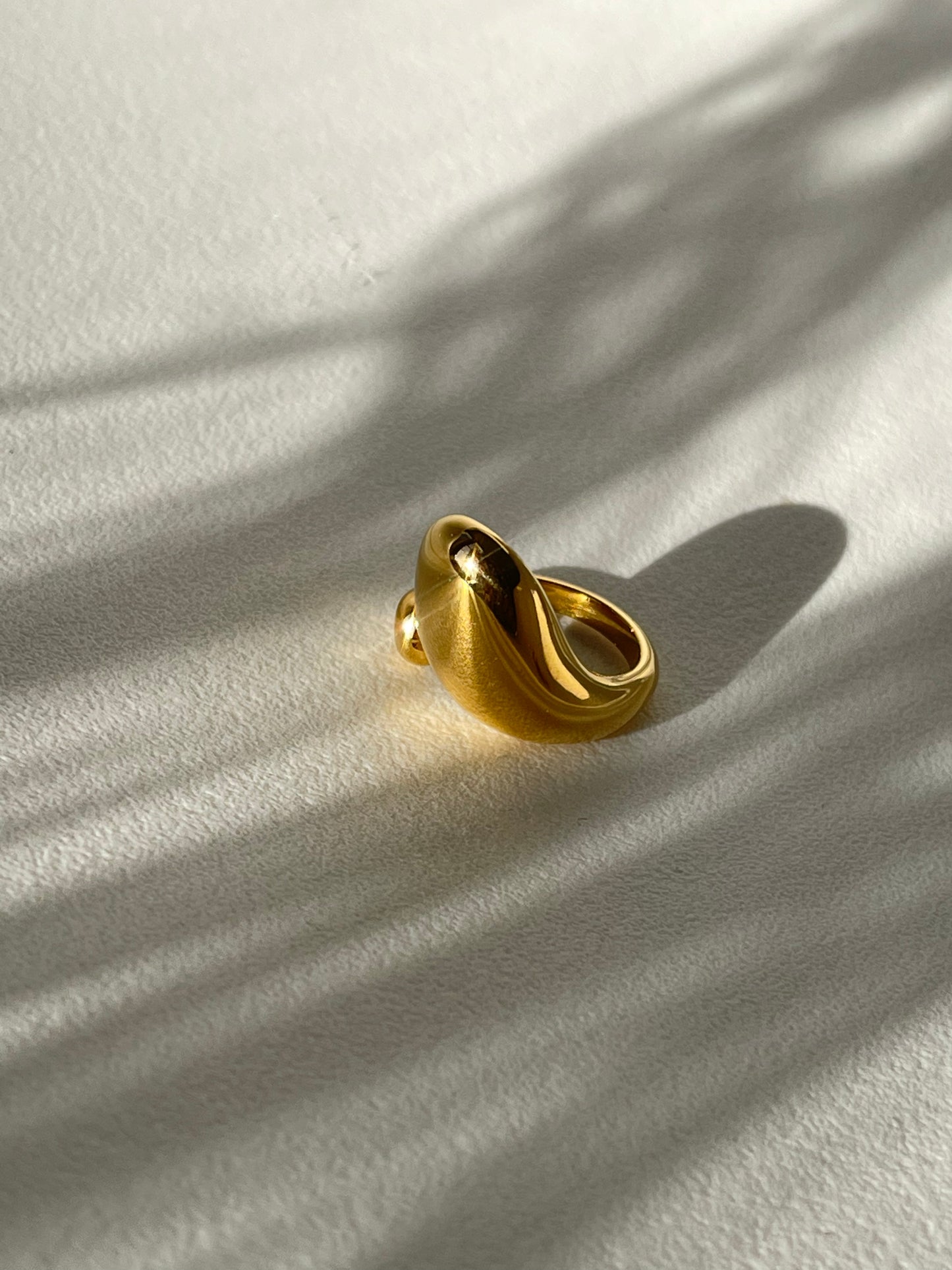 Infinity Drop Stainless Steel Ring In 18k Gold Plated