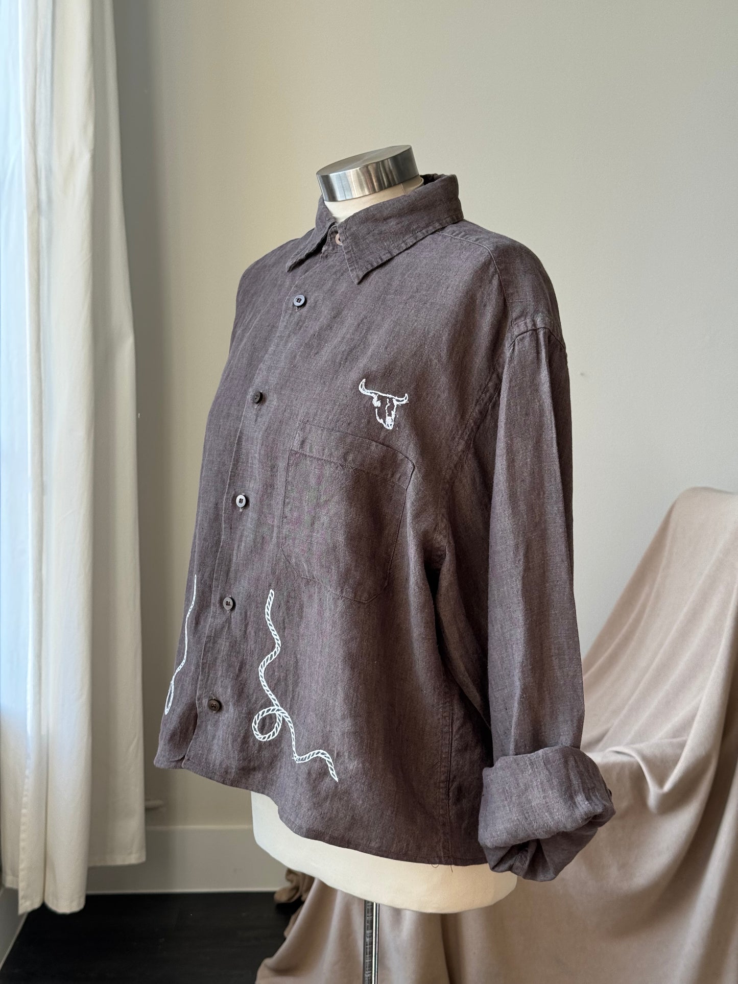 Judy Handcrafted Sad Songs Cropped Linen Button Down