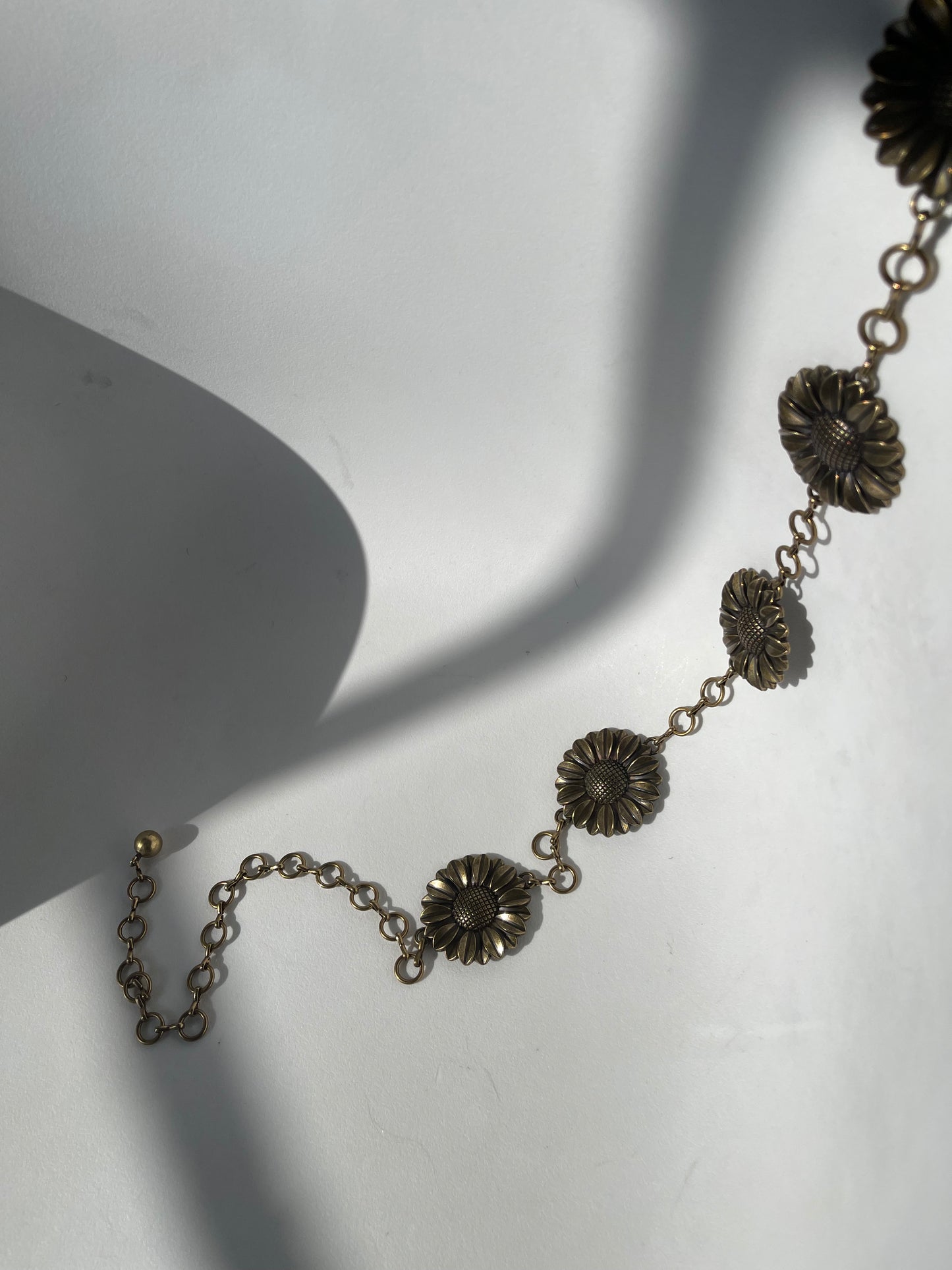 Susan Sunflower Metal Chain Belt In Vintage Gold