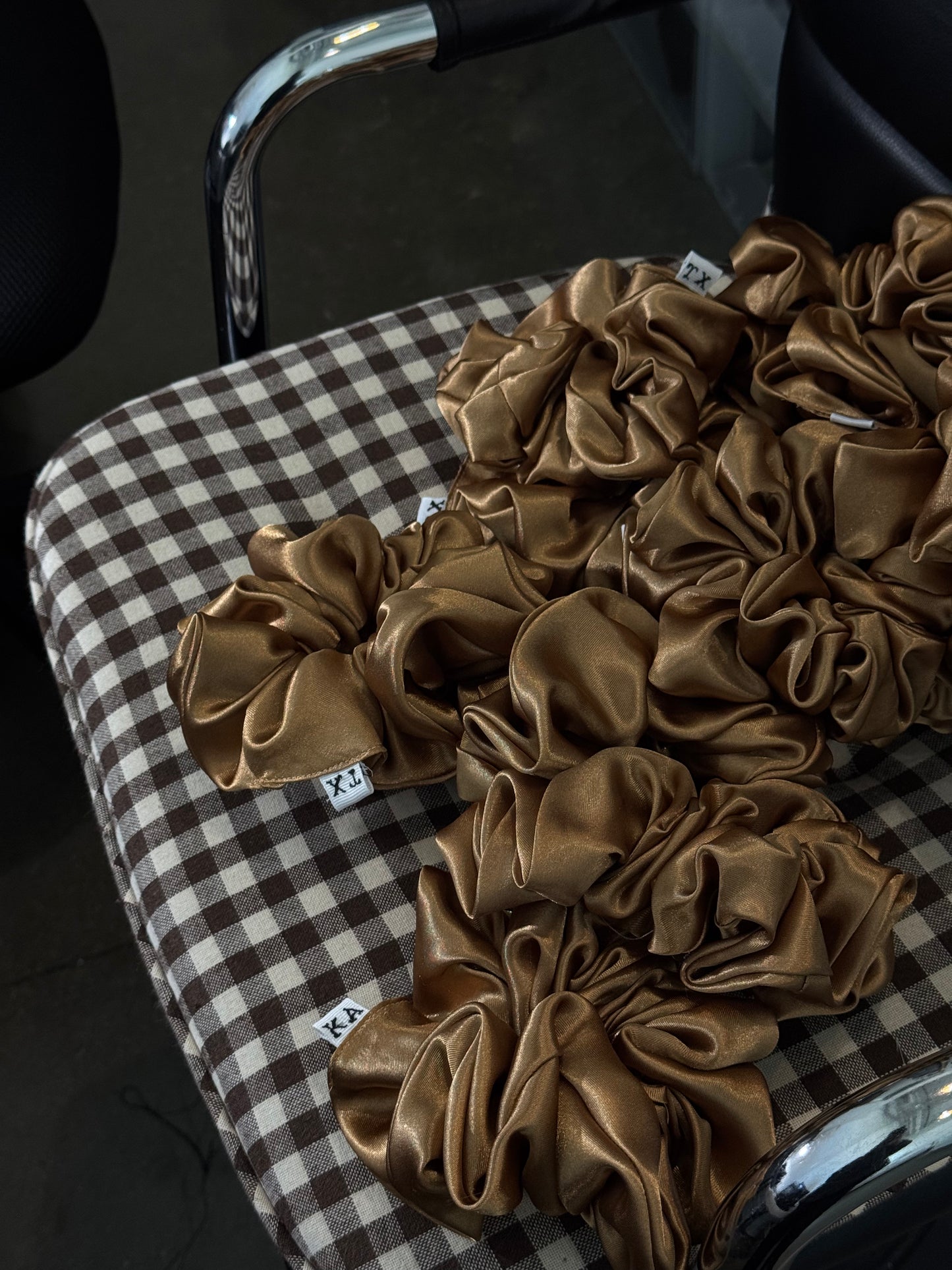 Carmen Handcrafted Texas Sized Scrunchie In Caramel￼