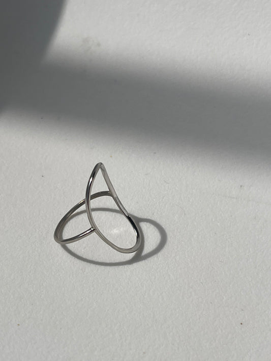 Henderson Hollow Modern Ring In Silver