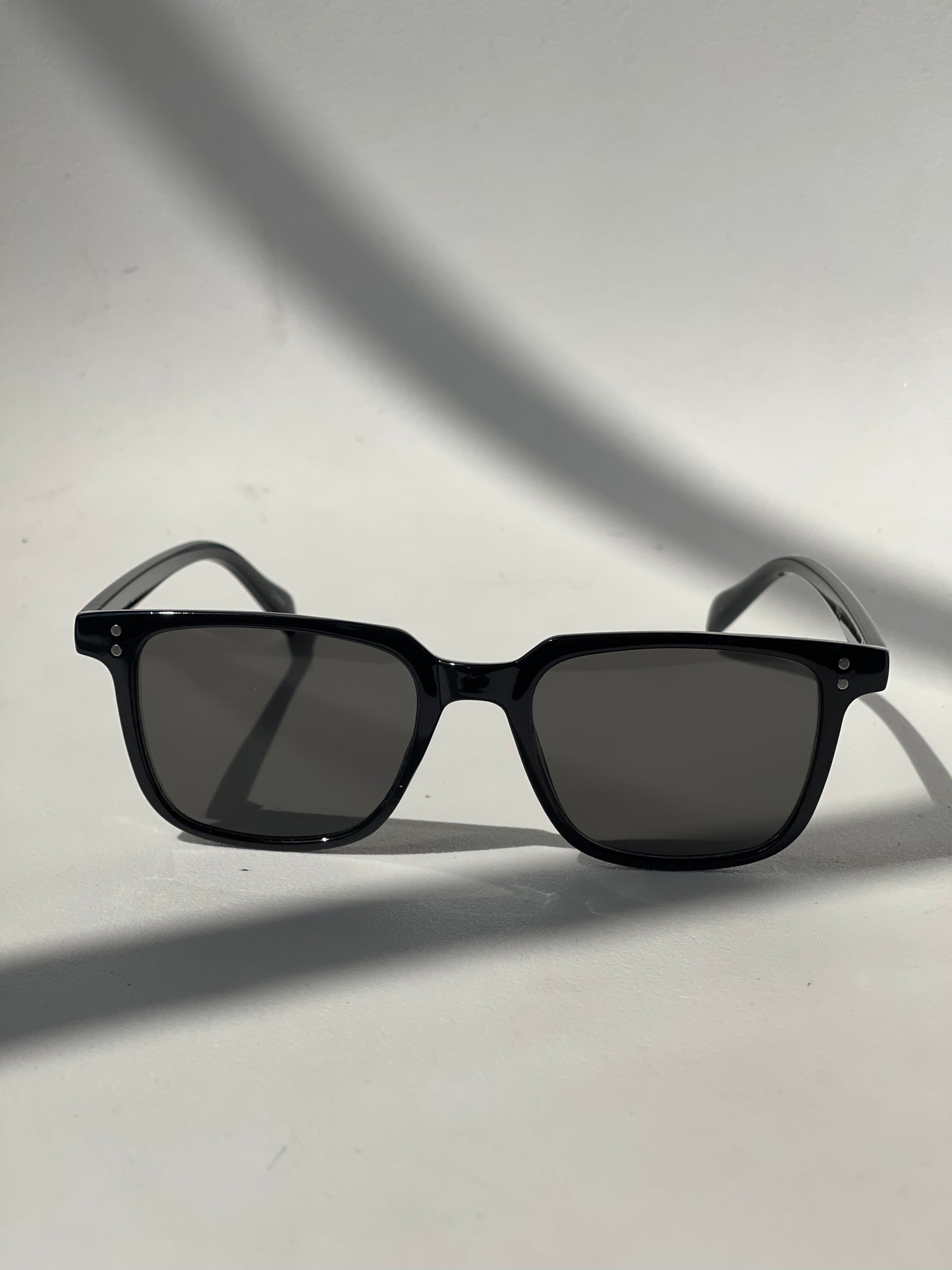 Katie Classic 80s Style Sunglasses In Black
