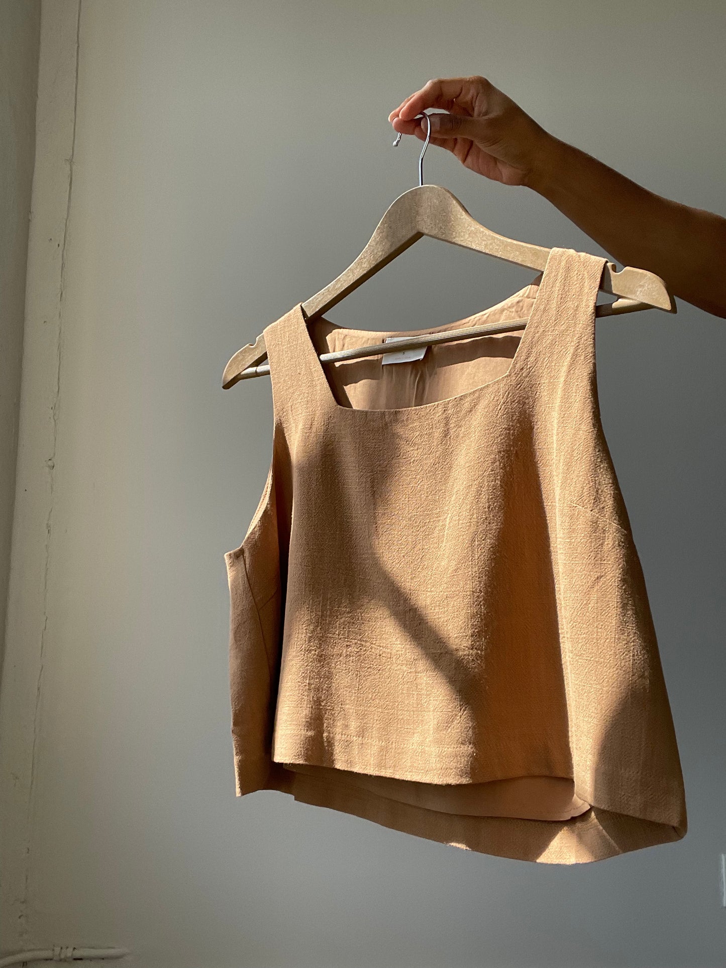 Abbie Cotton & Linen Crop Top In Brown