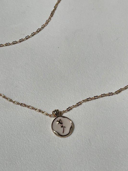 Claire Gold Rim Rose Disk Necklace In Ivory Gold