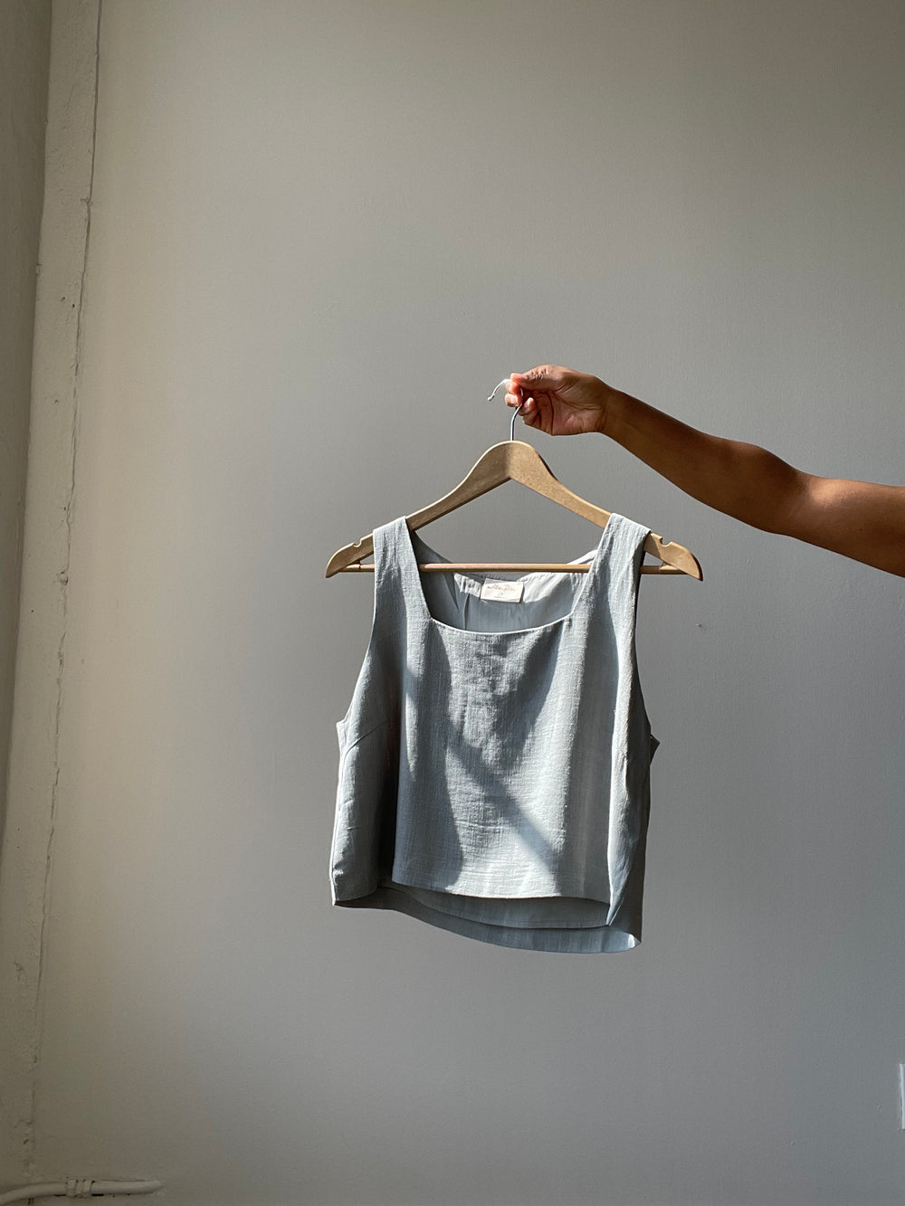 Abbie Cotton & Linen Crop Top In Sage