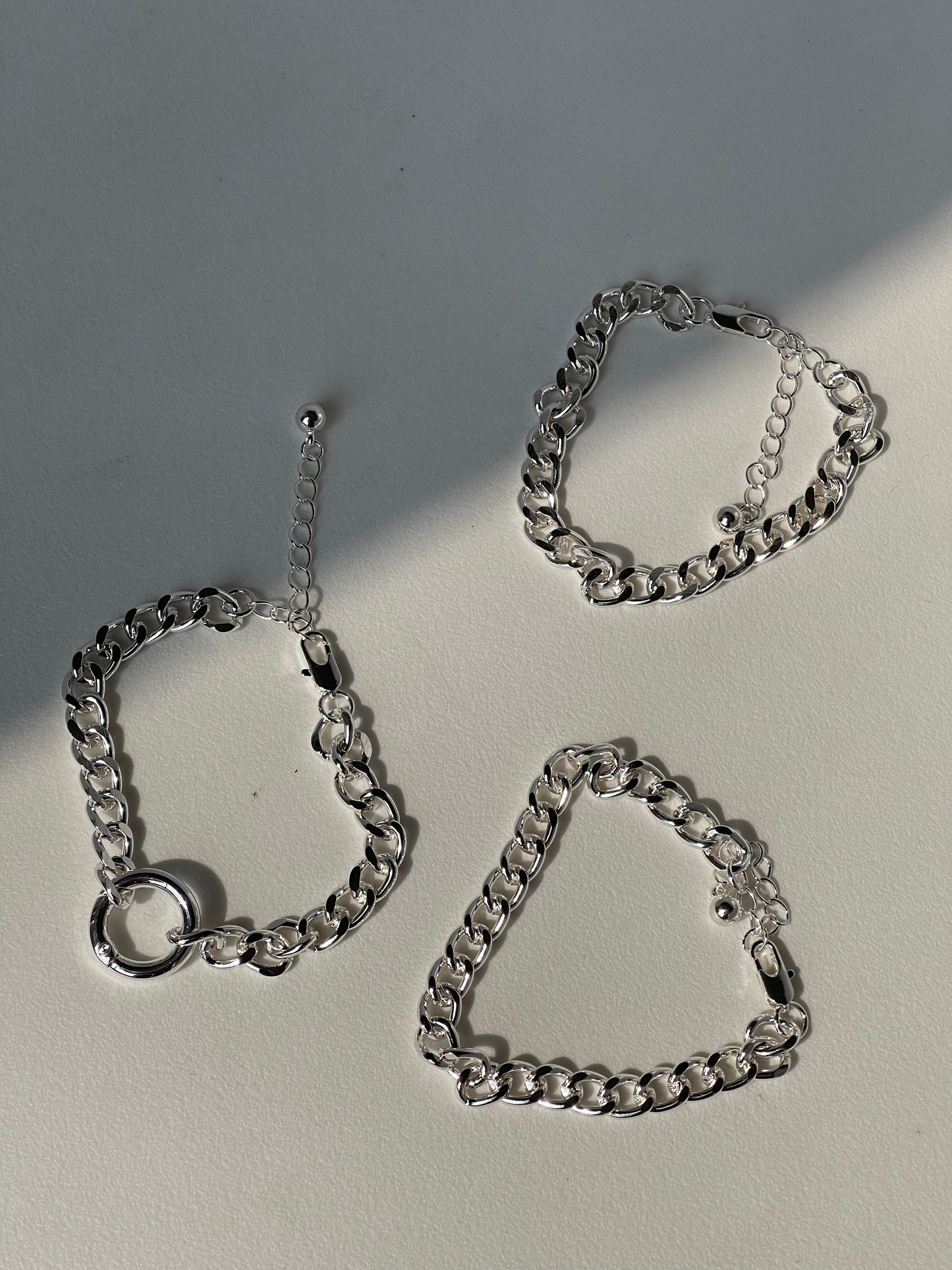 Hewitt Chunky Curb Chain Bracelet Set In Silver