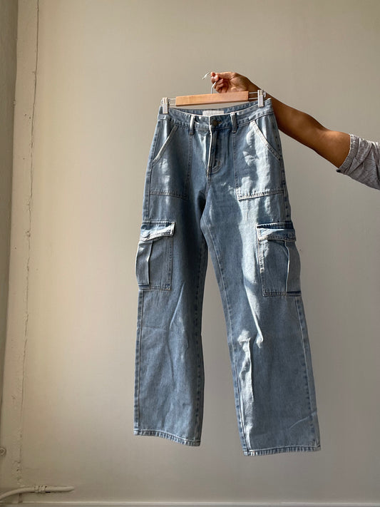 Haltom Straight Leg Cargo Denim Jean In Light Wash