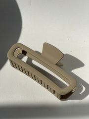 Margot Jumbo Modern Hallow Claw Clip In Taupe